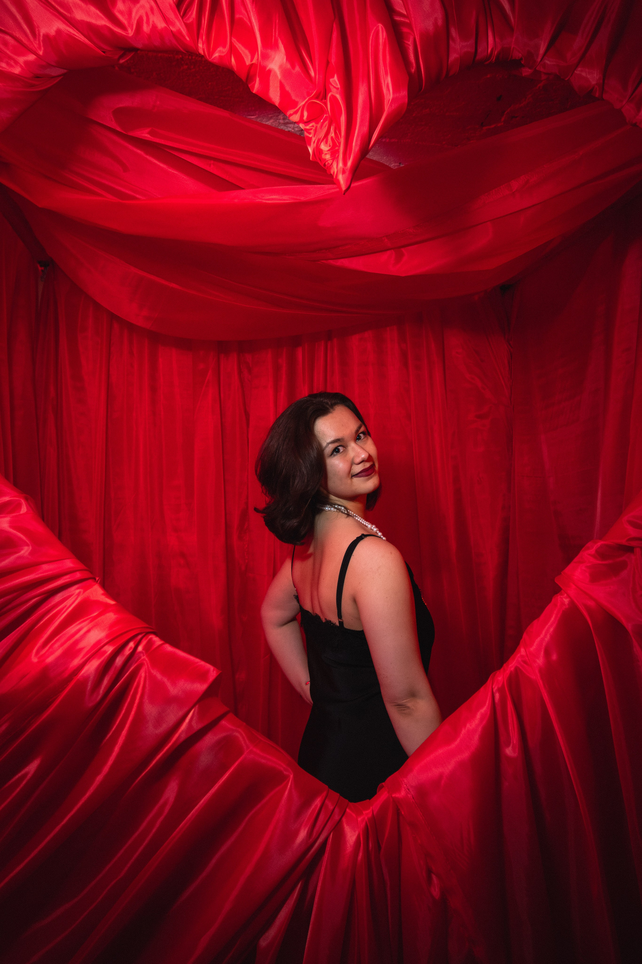 Mystére Rouge '26 | Photo zone. Фотограф в Москве