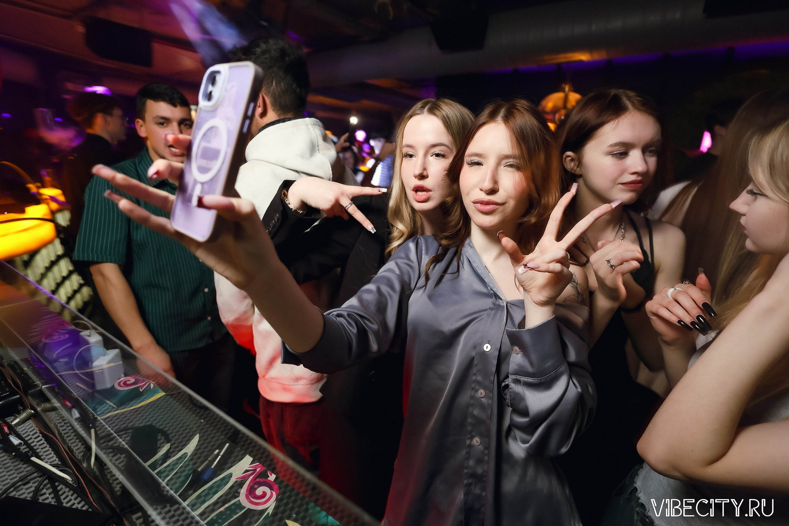 DOUBLE U. VIBECITY.RU Вайб Сити Ру Фоторепортажи Фотоотчеты Калининград