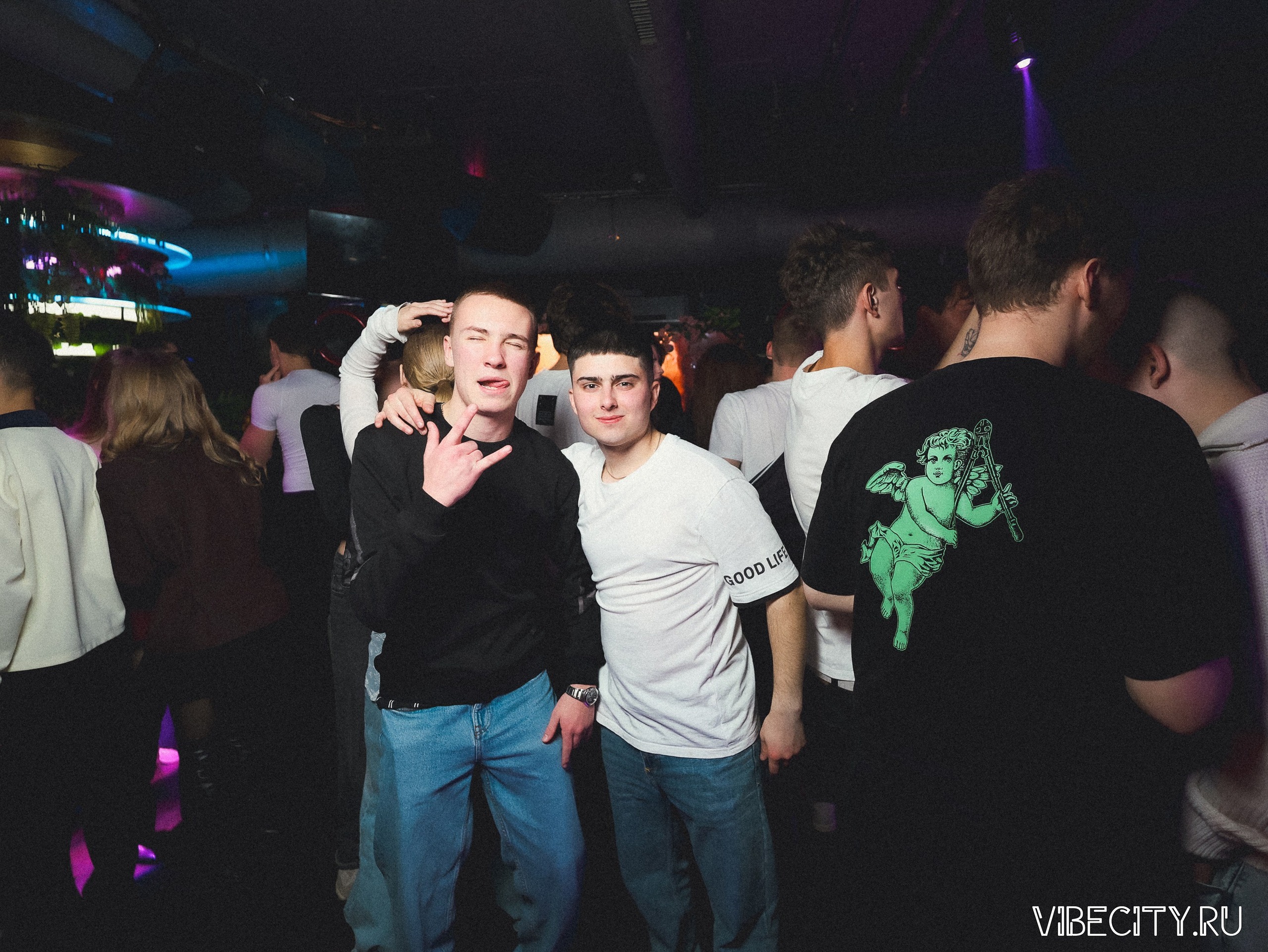 DOUBLE U. VIBECITY.RU Вайб Сити Ру Фоторепортажи Фотоотчеты Калининград