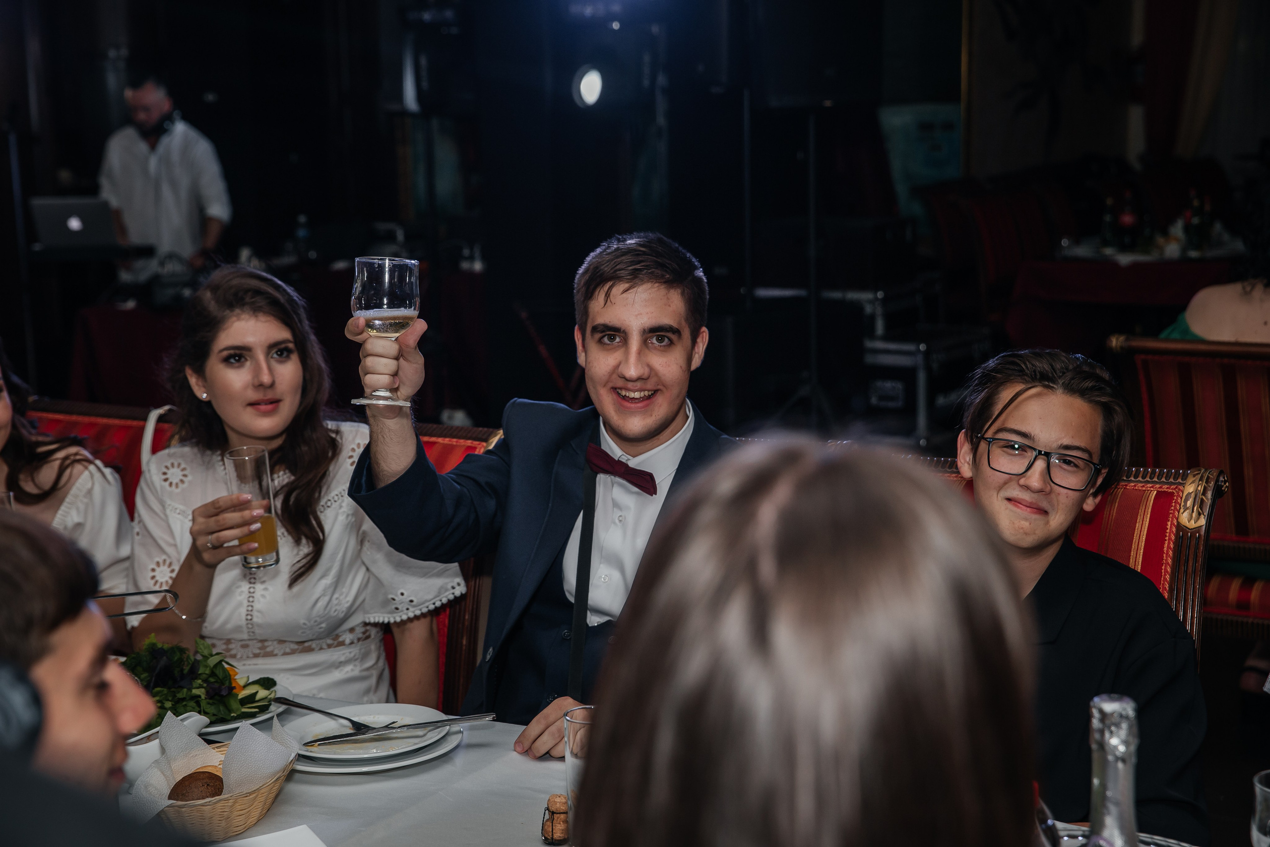 Выпускной 11 класс. Фотограф Любава Колесник. Выпускные альбомы в Крымском районе