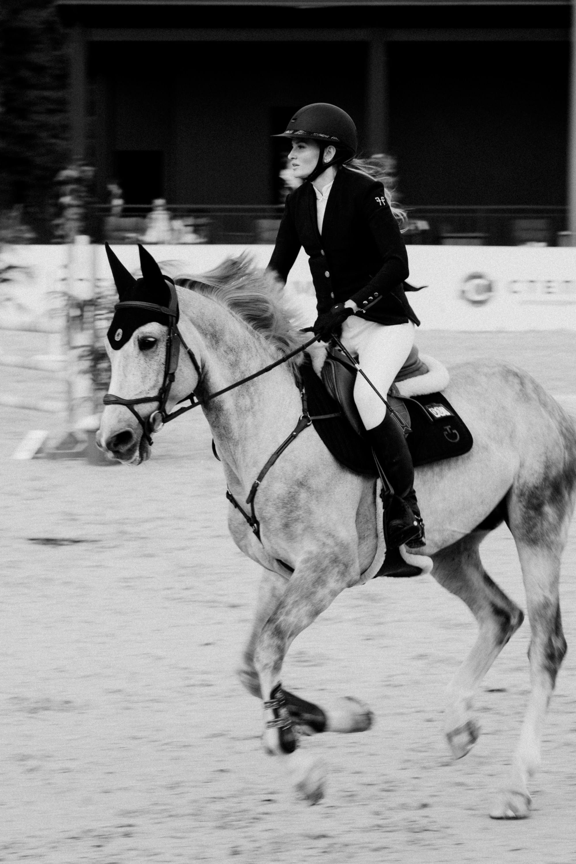 Emerald Stables CUP 2025. Бэкстейдж и репортажный фотограф в Москве Артем Онацко