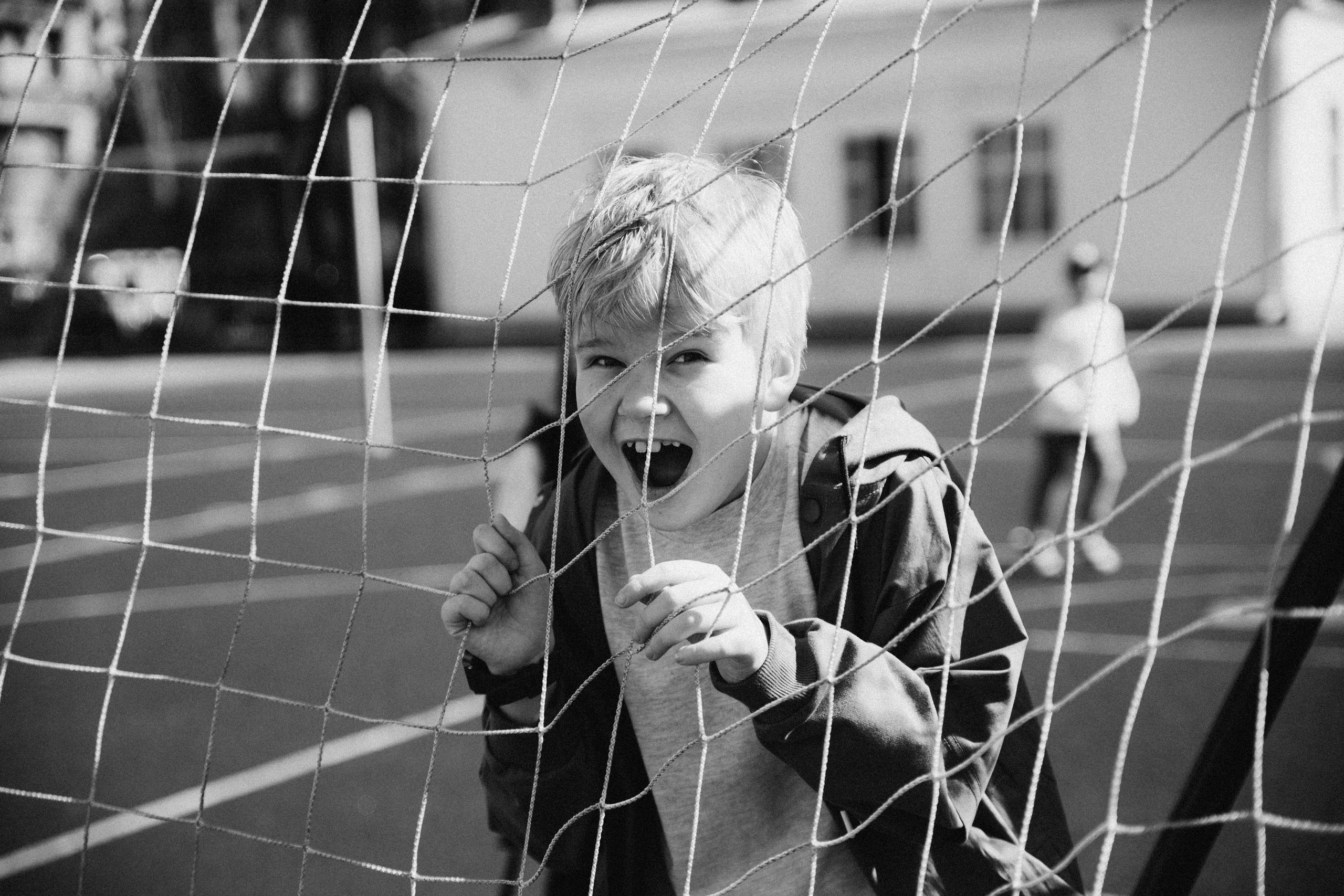 Школьные фотографии могут быть такими. Репортажный и детский фотограф в Минске