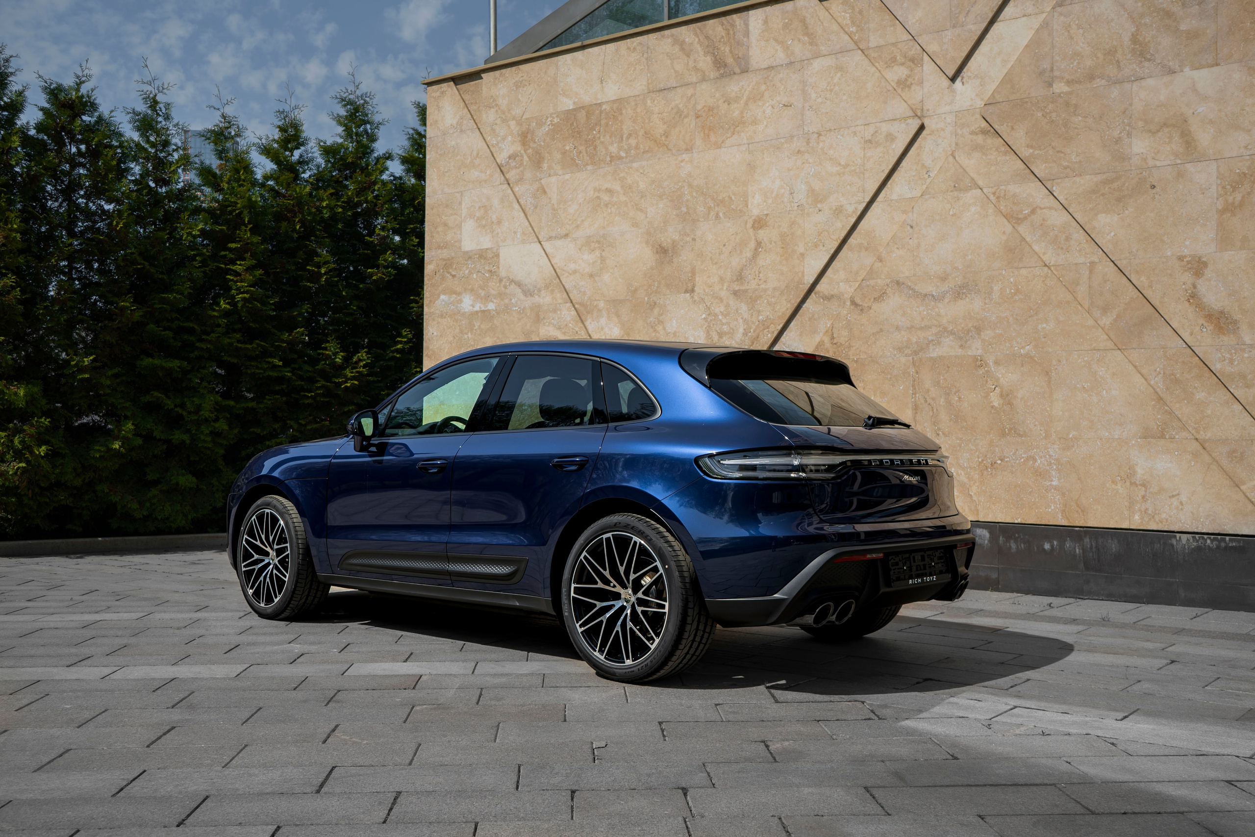 Porsche Macan. Автомобильный фотограф Ногинск Денис Городок