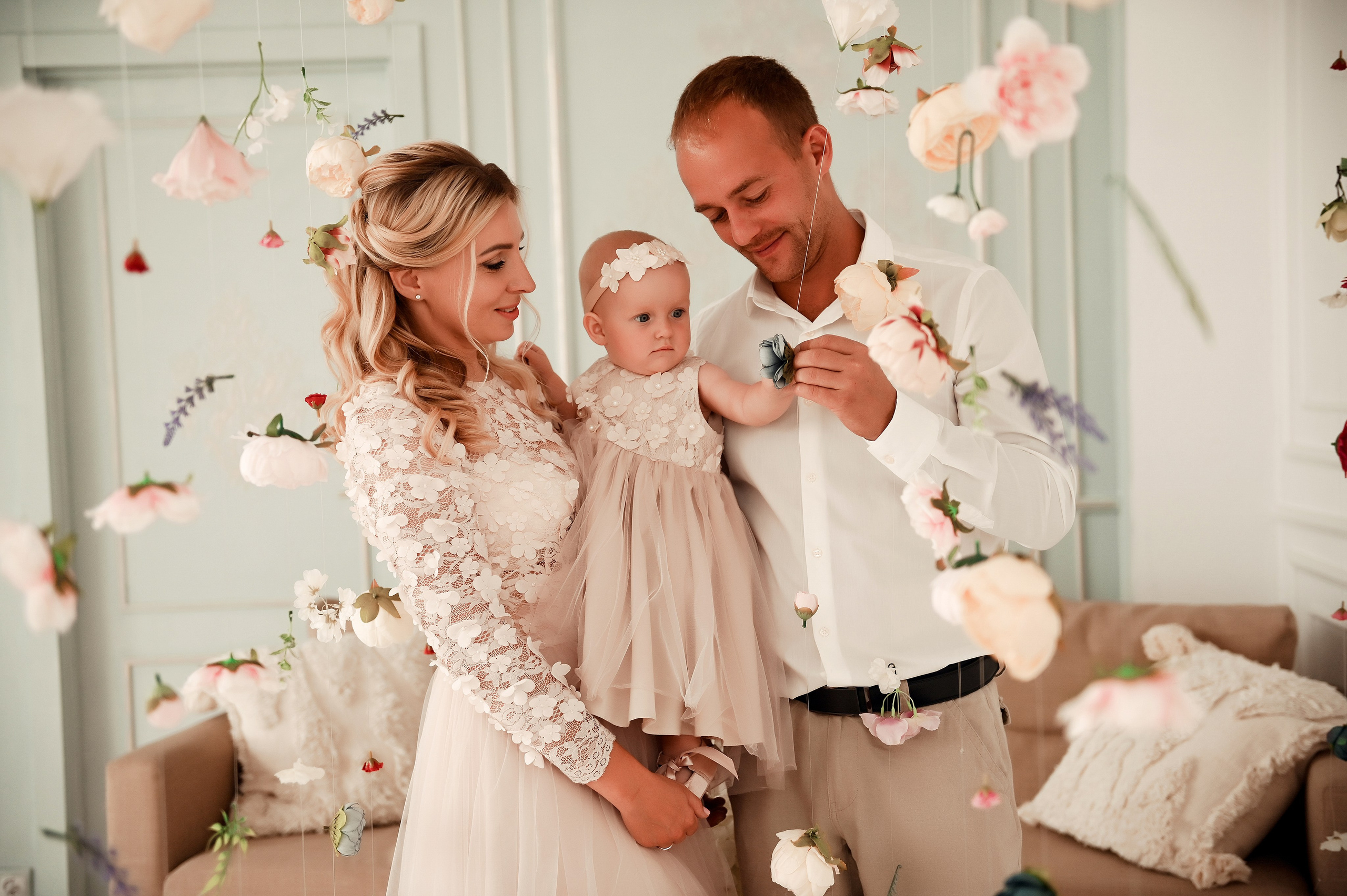 Семейная на 1 годик. Свадебный, семейный, детский, контент фотограф в Омске Максим Ильин