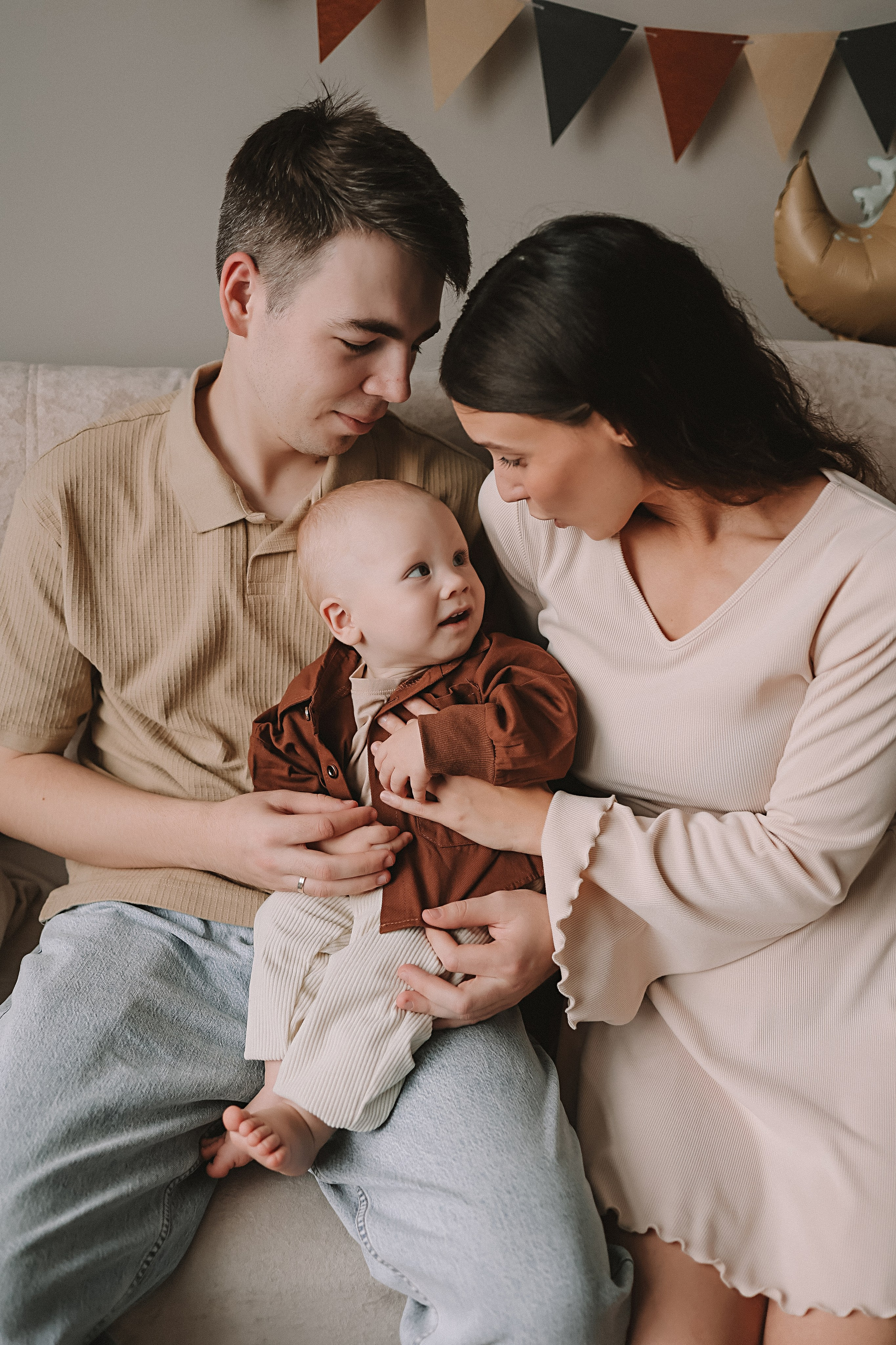 1 год Леону. Семейный фотограф Тюмень, фотограф на роды Салмина Мария