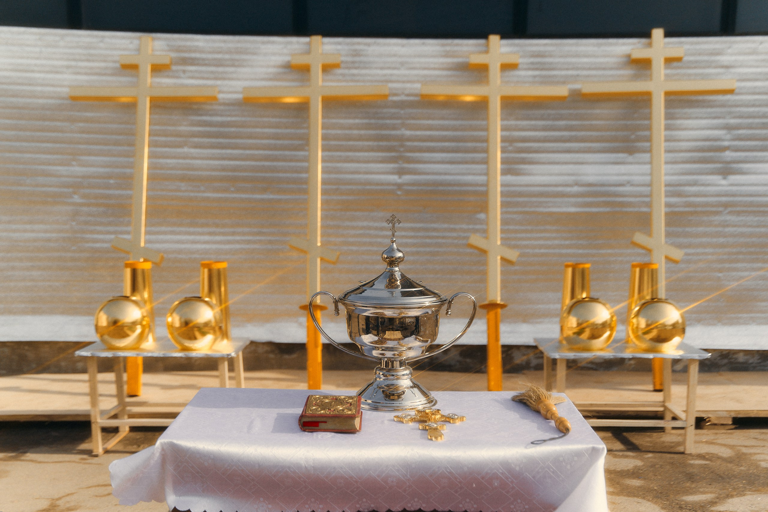 Освящены четыре накупольных креста для Георгиевской церкви в Торжке