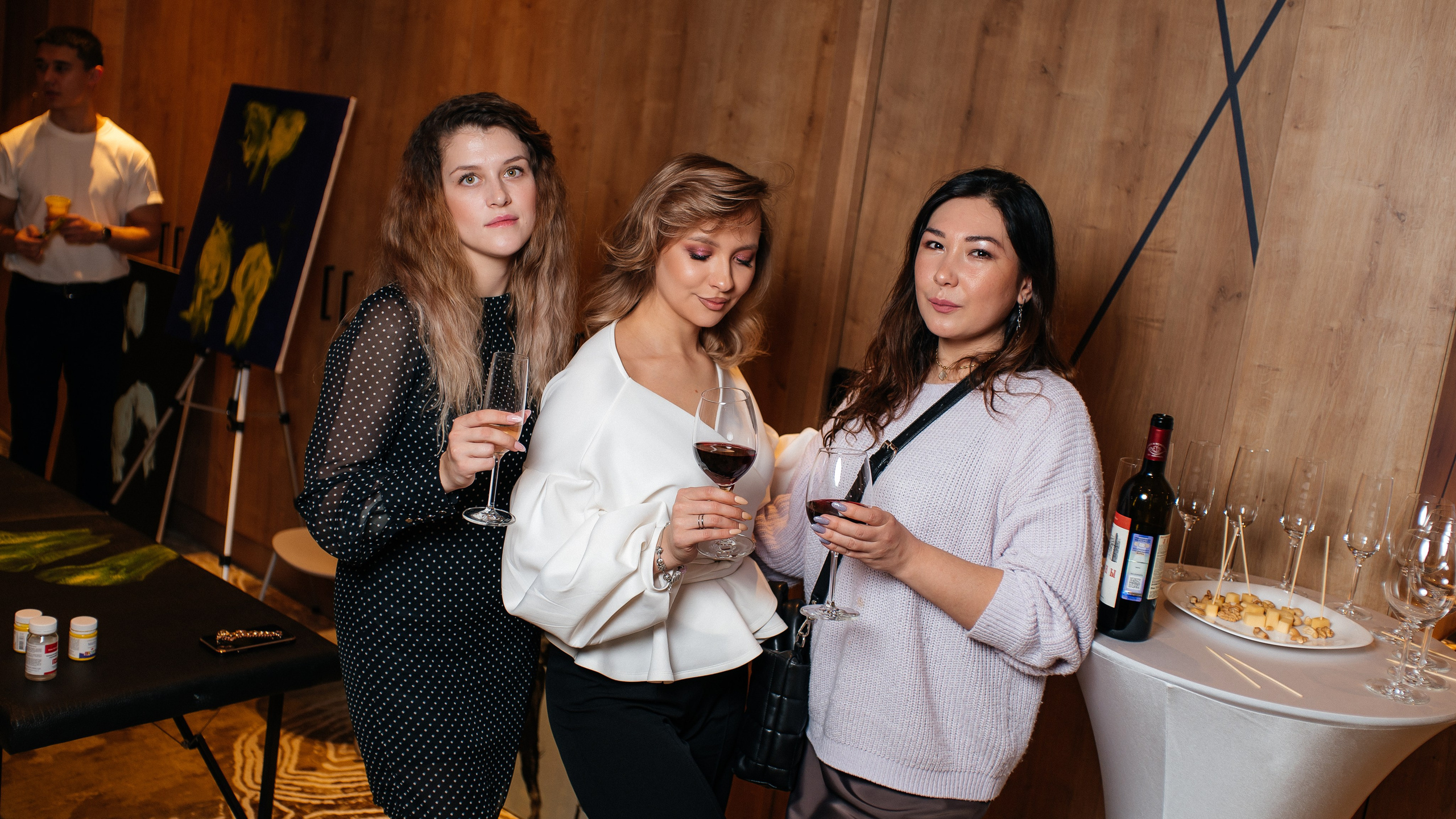 Рисуем телом, Карим COSMOS. Фотограф Нижний Новгород