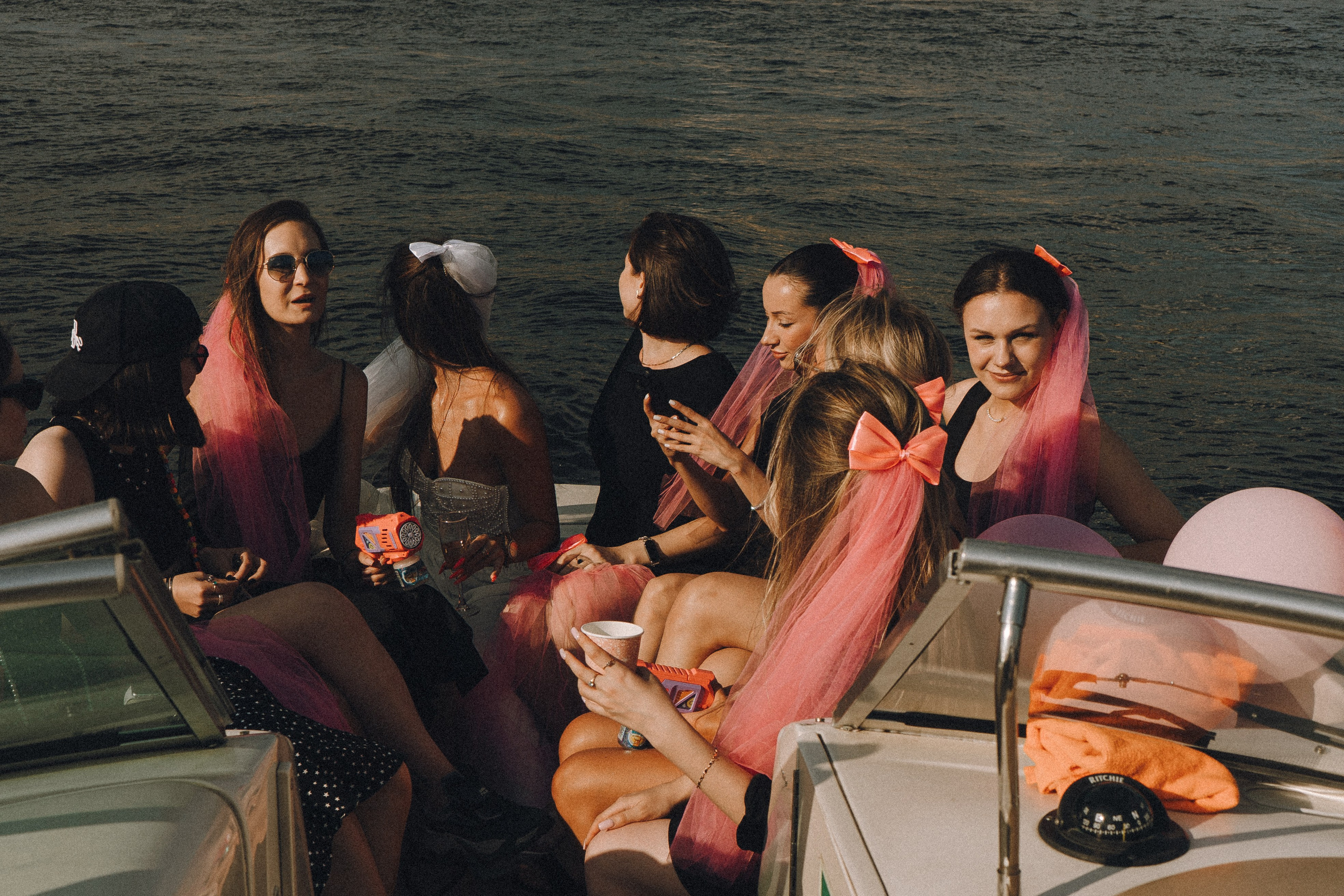 ДЕВИЧНИК НА КАТЕРЕ. Профессиональный фотограф, Санкт-Петербург — Виктория Богомолова