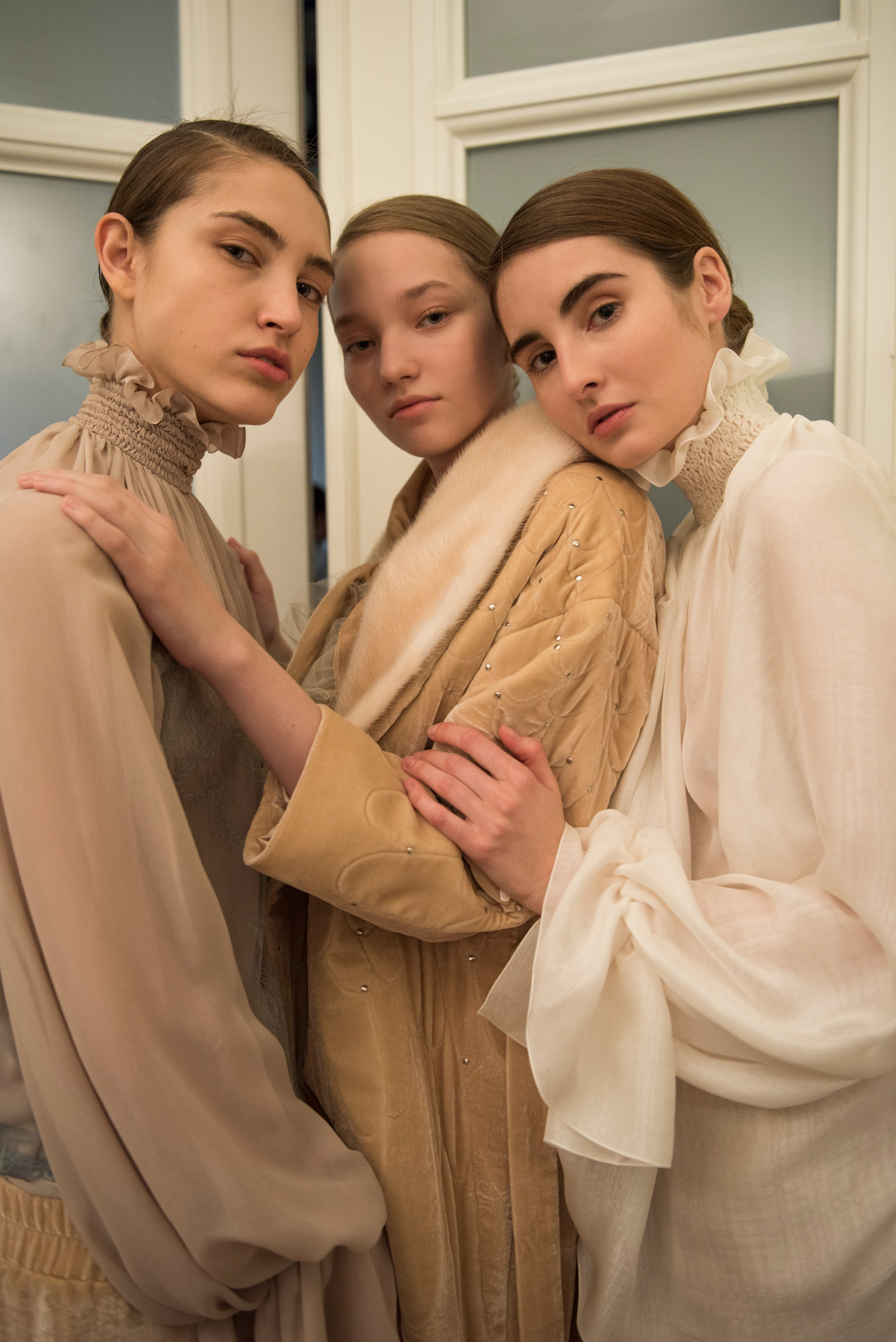 AKHMADULINA FW17. Фотограф Andre Boyakov