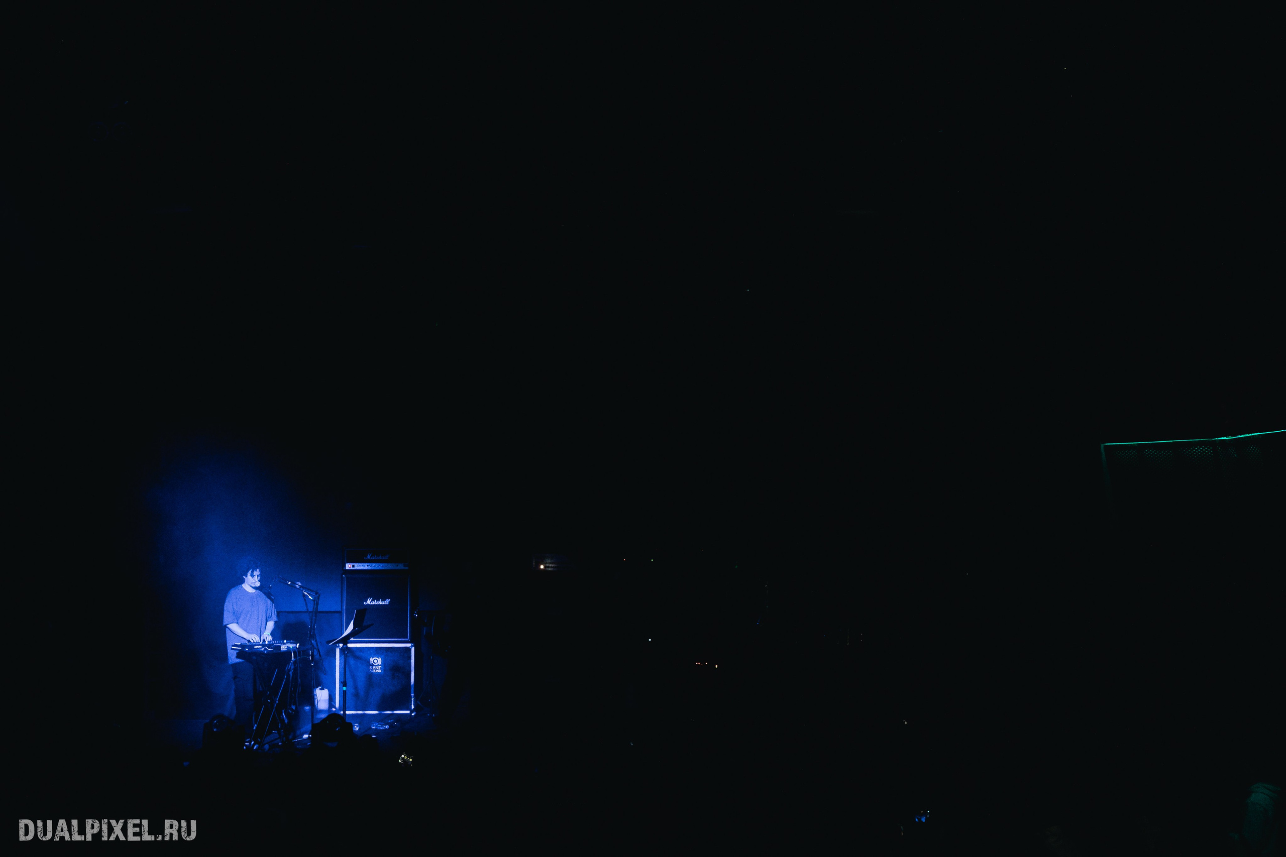 DenDerty концерт в Москве 30.03.2025. Магия музыки в кадре: Концертная Фотография