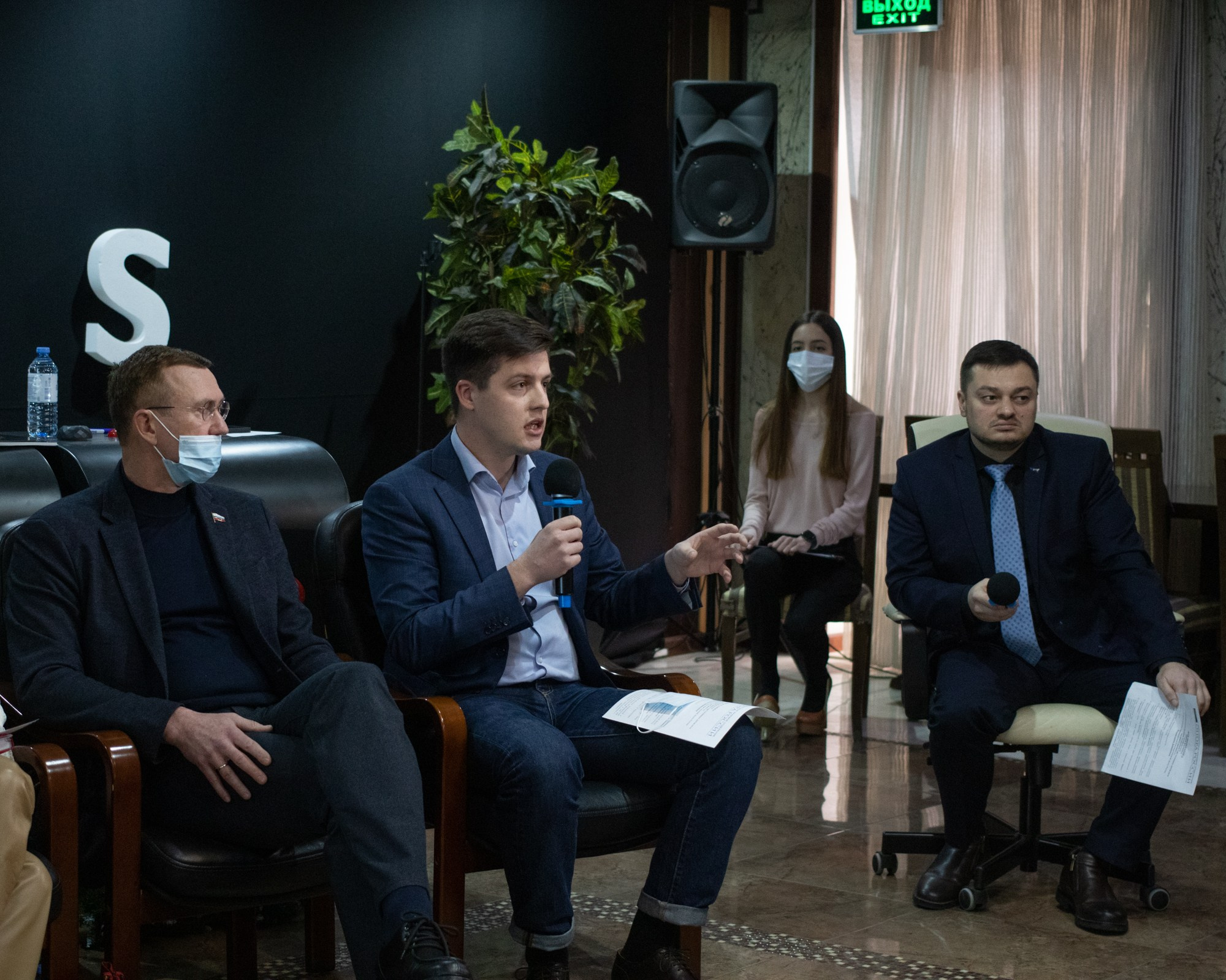 Встреча с Владиславом Даванковым и «Опора России». Репортажный, промышленный и маркетплейс-фотограф Дмитрий Чернат