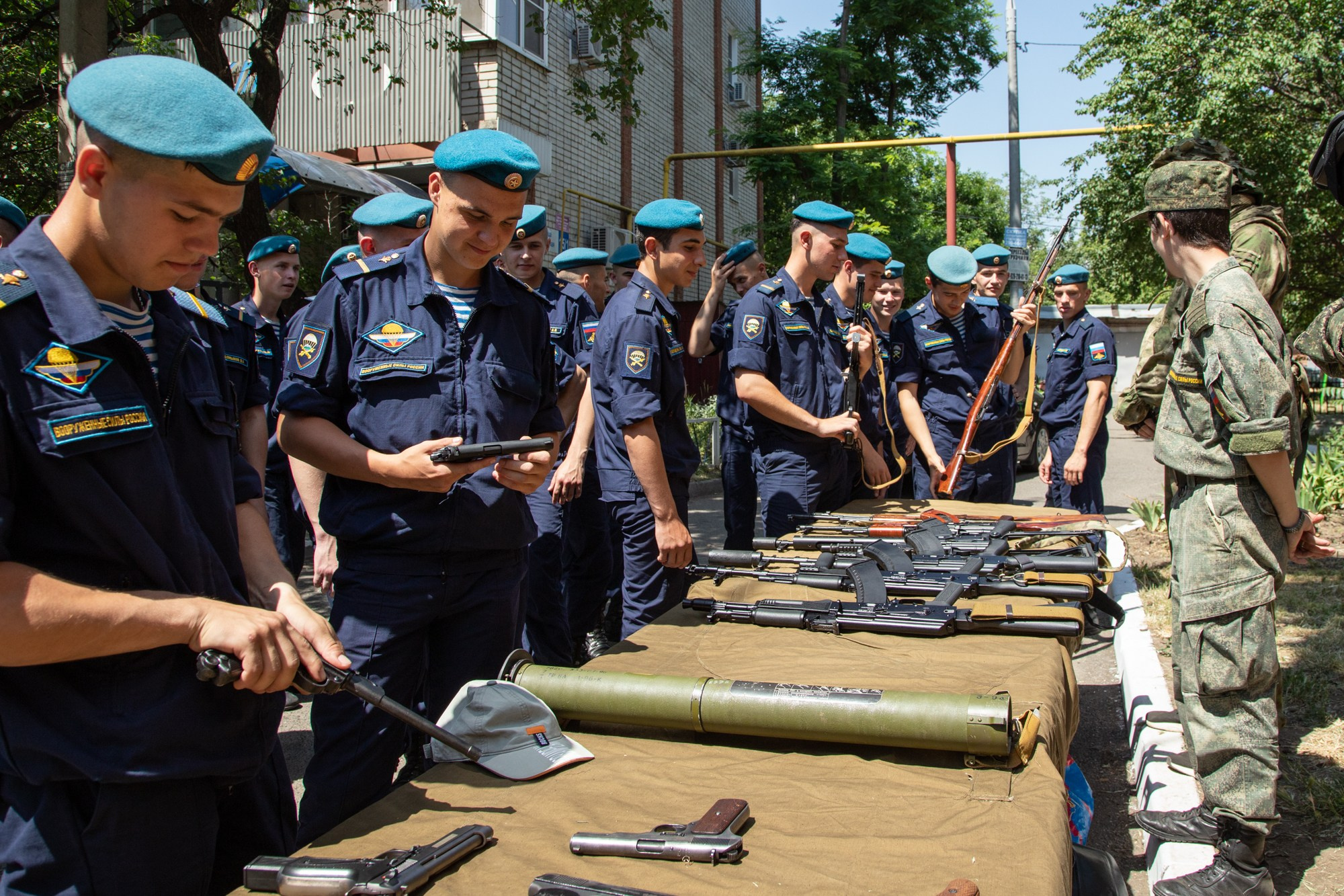 Открытие муралов памяти Героев СВО. Репортажный, промышленный и маркетплейс-фотограф Дмитрий Чернат
