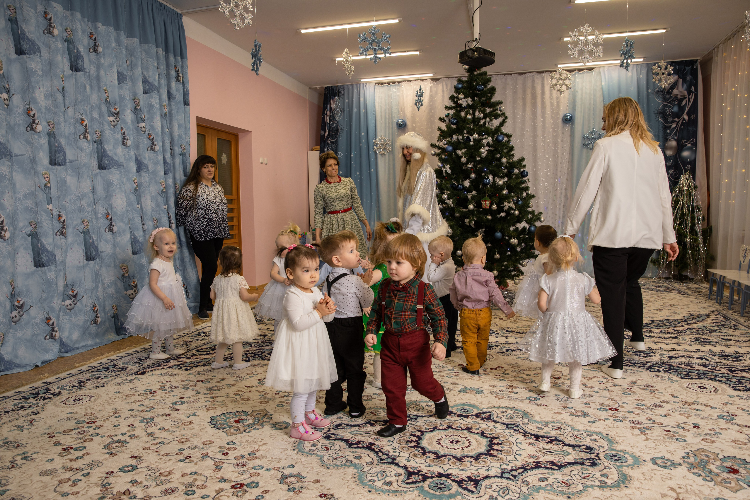 Новогодний утренник Успех. Фотограф в Железнодорожном и Балашихе