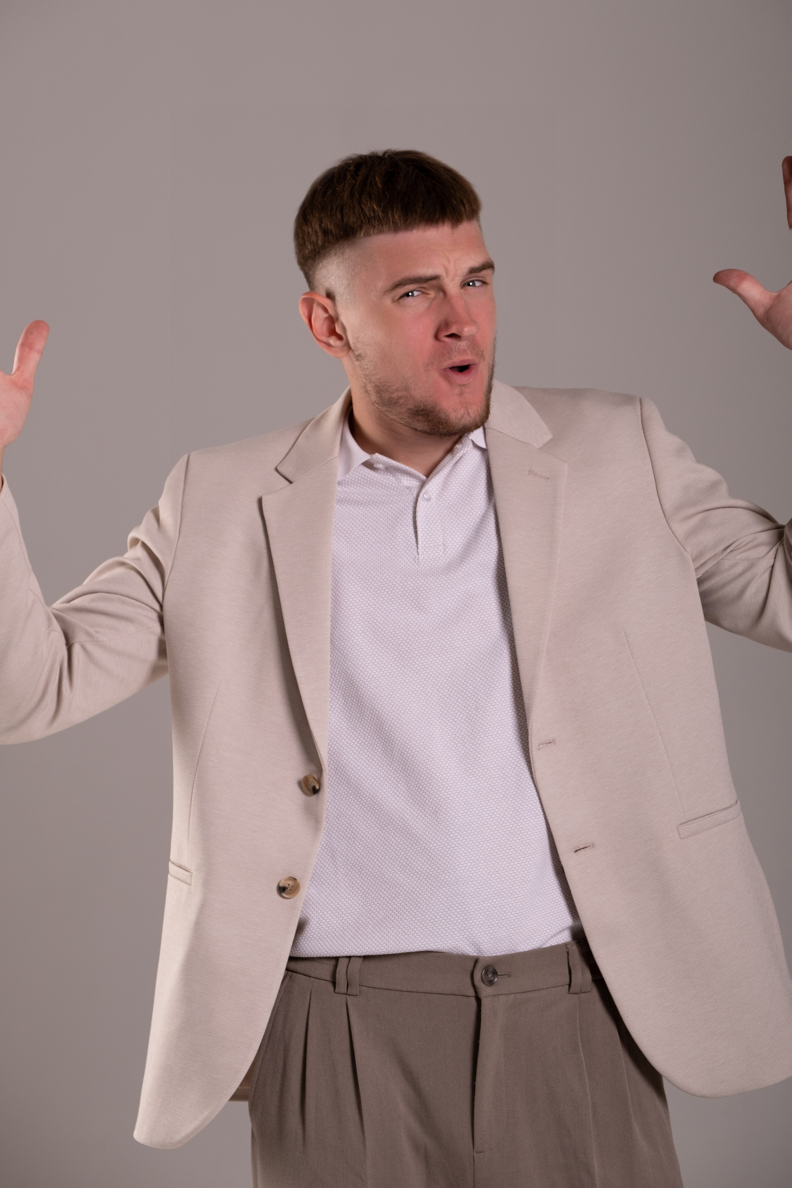 Владимир. Профессиональная фотосъемка в Крыму. Натуральные эмоции и живые кадры. Забронируйте дату прямо сейчас!