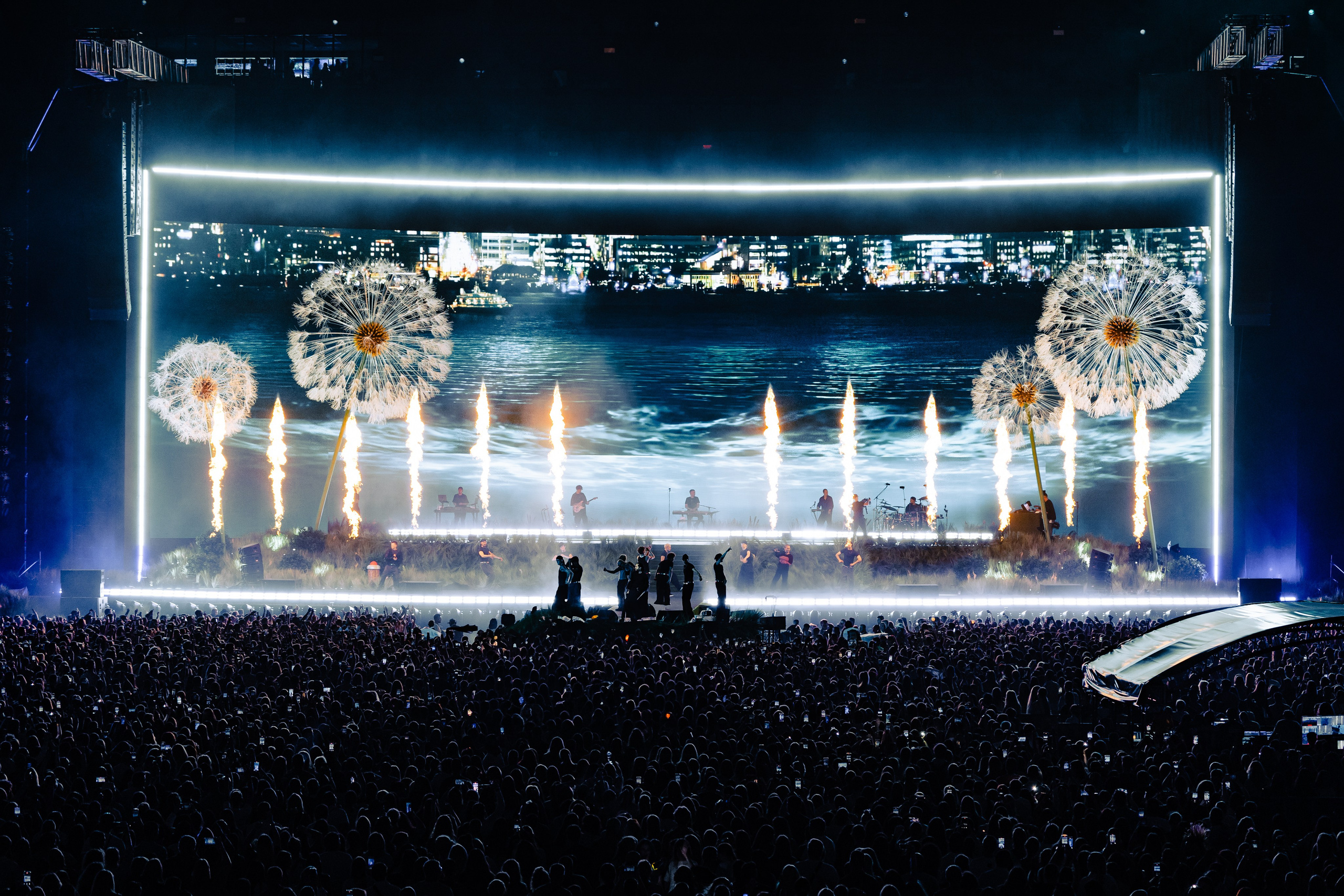 МОТ В ВТБ АРЕНЕ 31.08.25. Концертный и репортажный фотограф в Москве и Санкт-Петербурге Мария