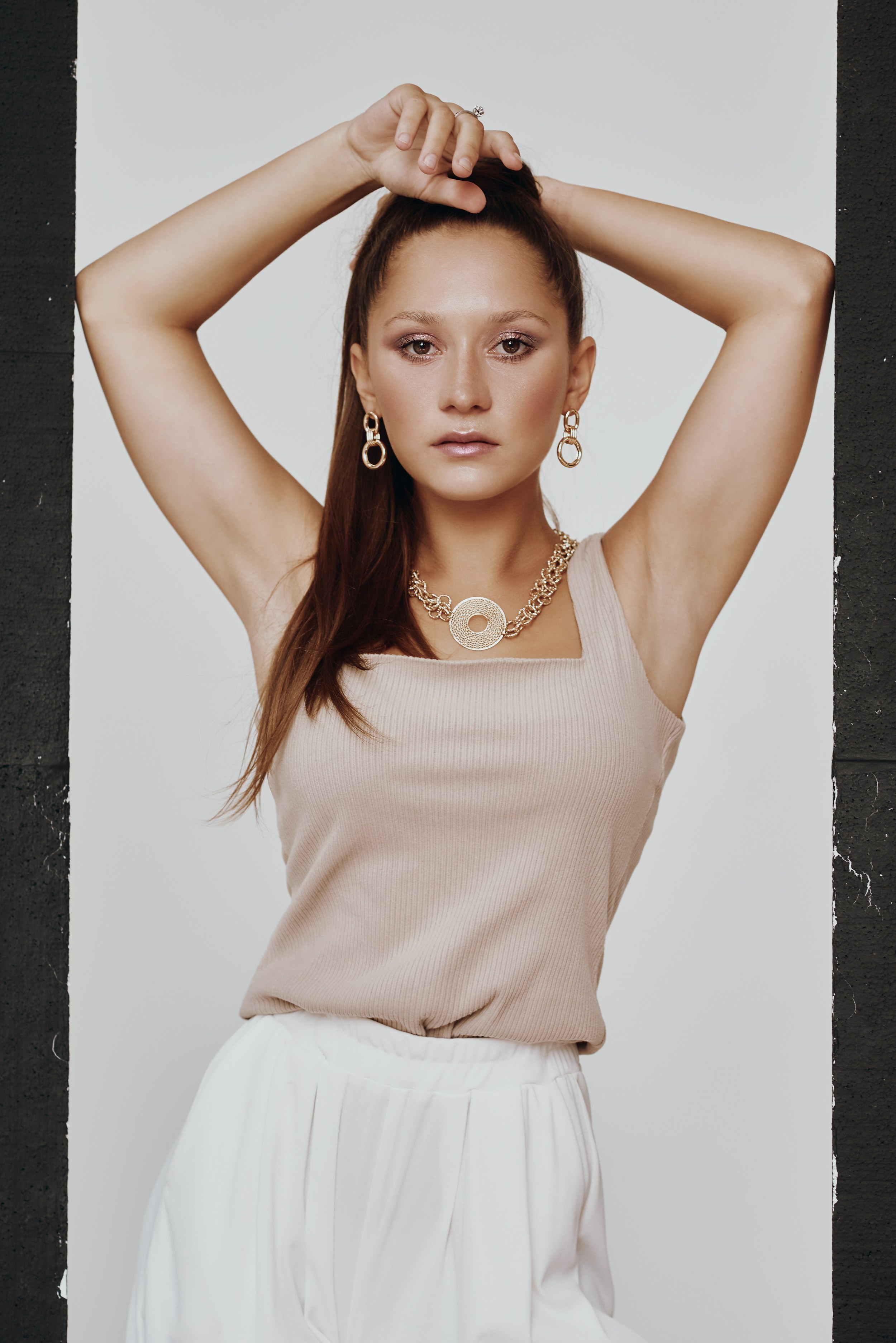 Для магазина бижутерии совместно с модельным агентством. Фотограф в Новороссийске Алина Барабохина