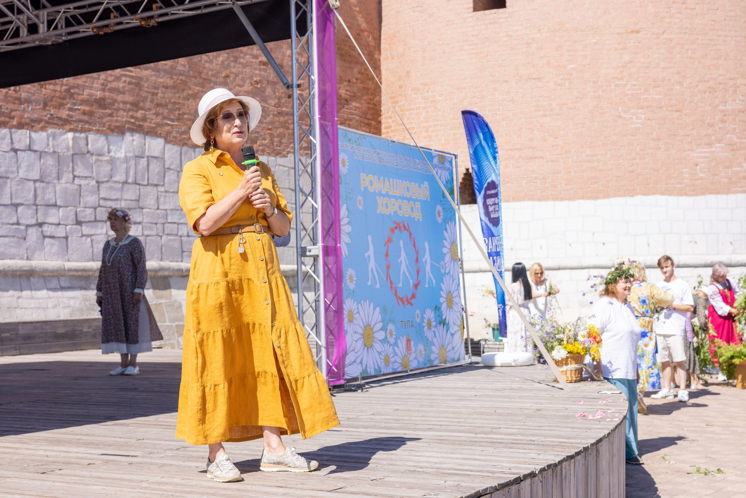 Фестиваль «Ромашковый хоровод». Северная ходьба. Фотограф в Туле Крупский АнДРей. Фотостудия «КАДР71» в Туле