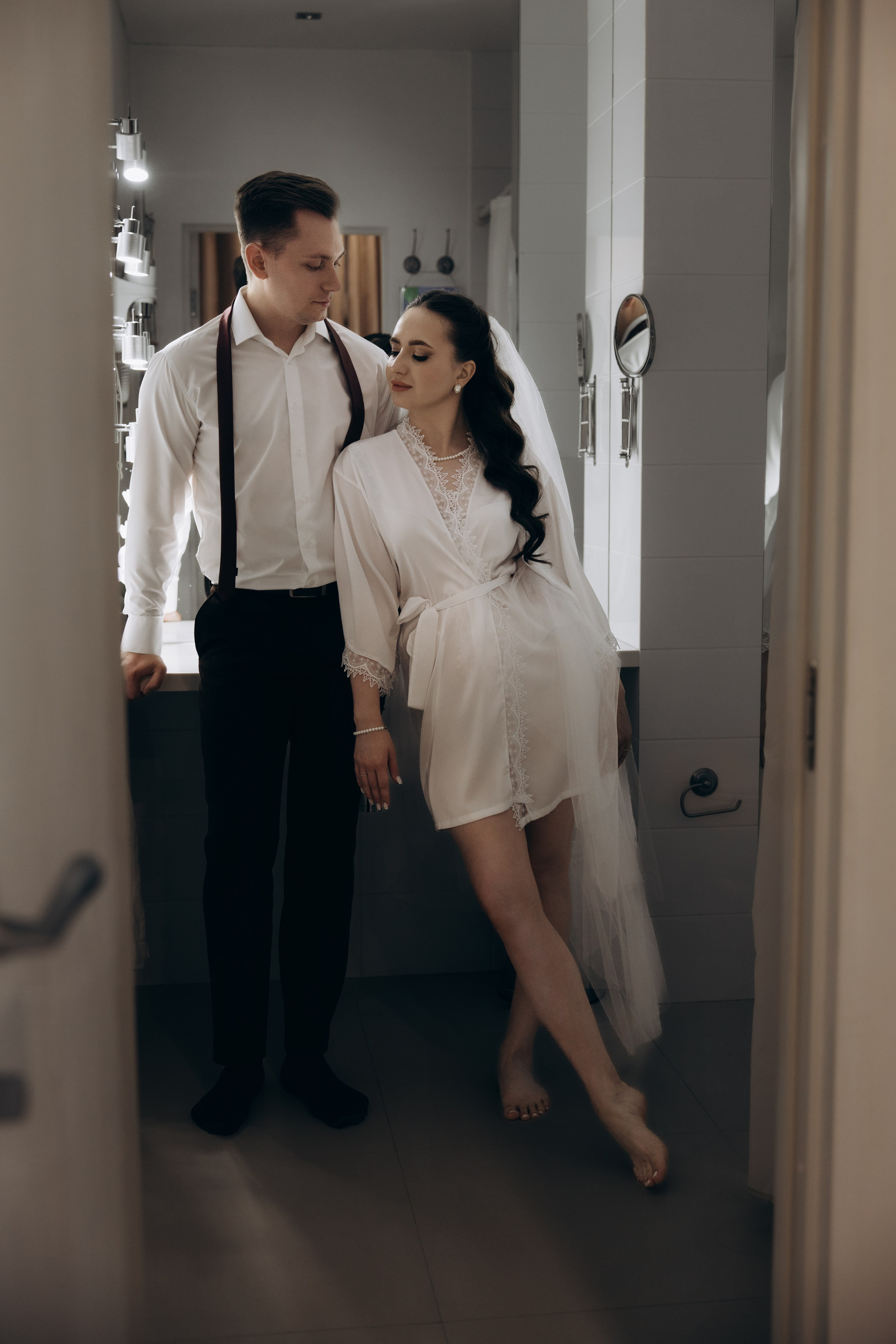 Свадебная фотосъемка в Пензе: Ольга и Владислав в отеле и студии «Перспектива»