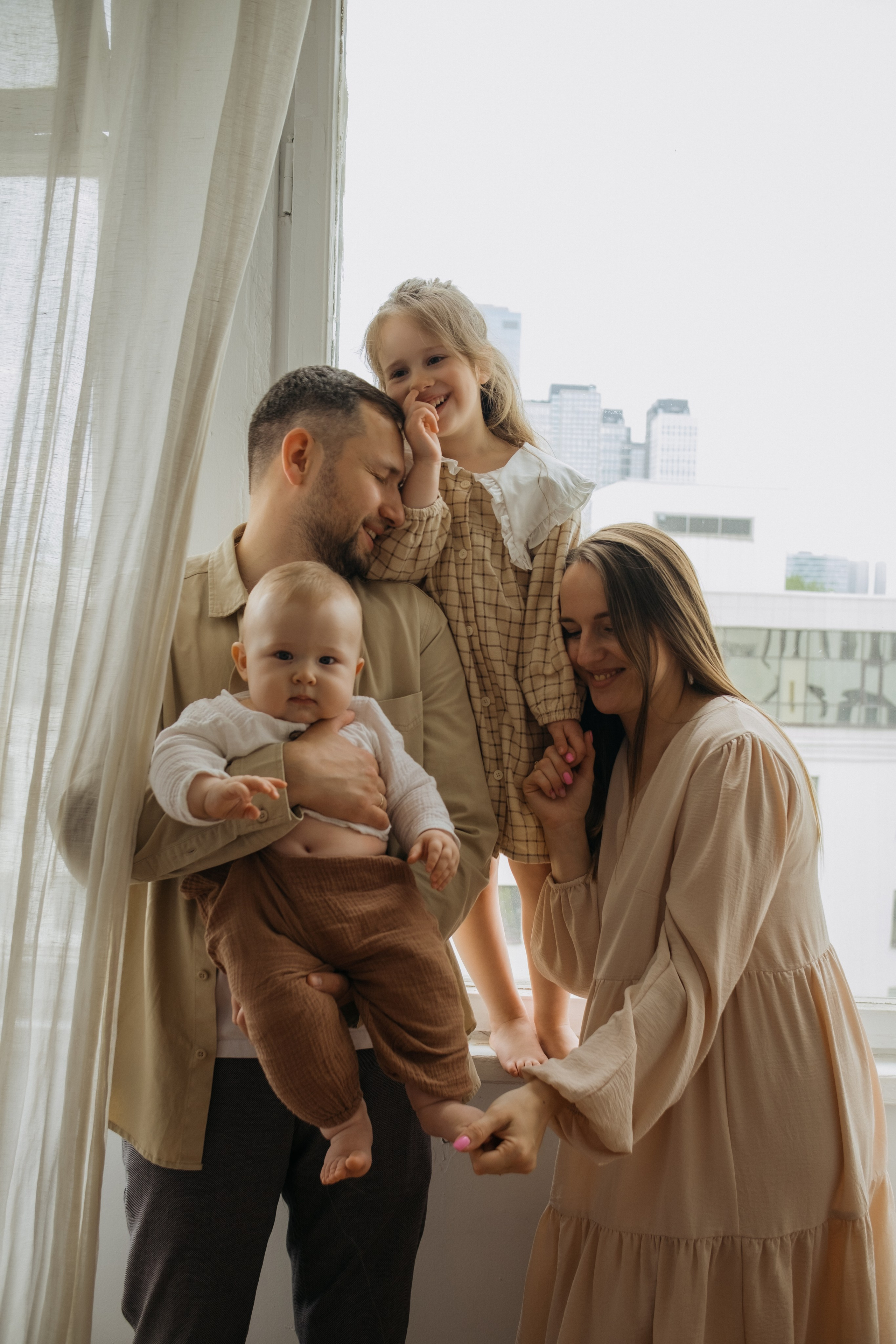 Семейные фотосессии дома и в студии. Семейный и детский фотограф в Москве Александра Михайлечко