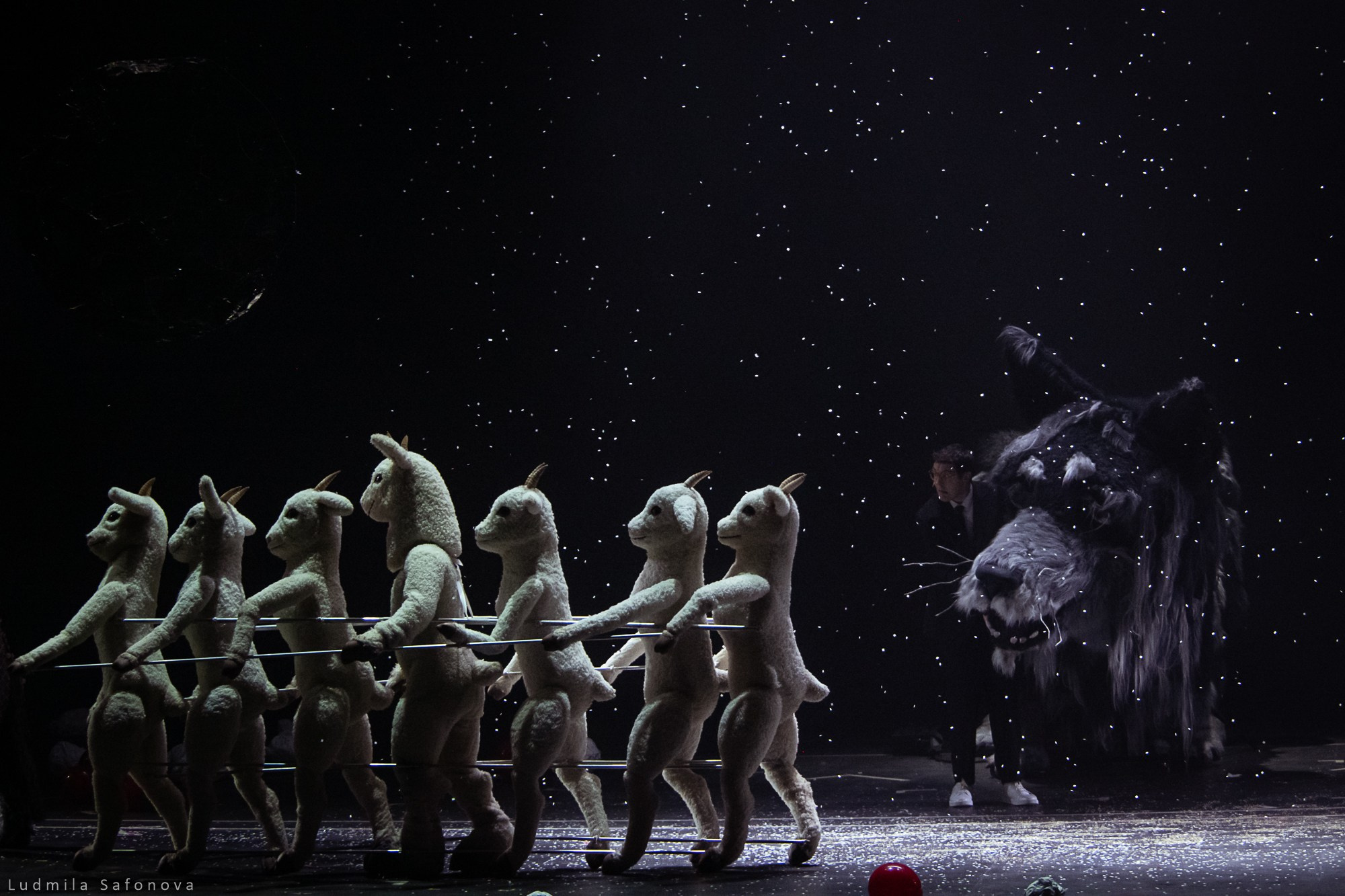 Театр на Таганке. Три поросенка. Lucytheatre