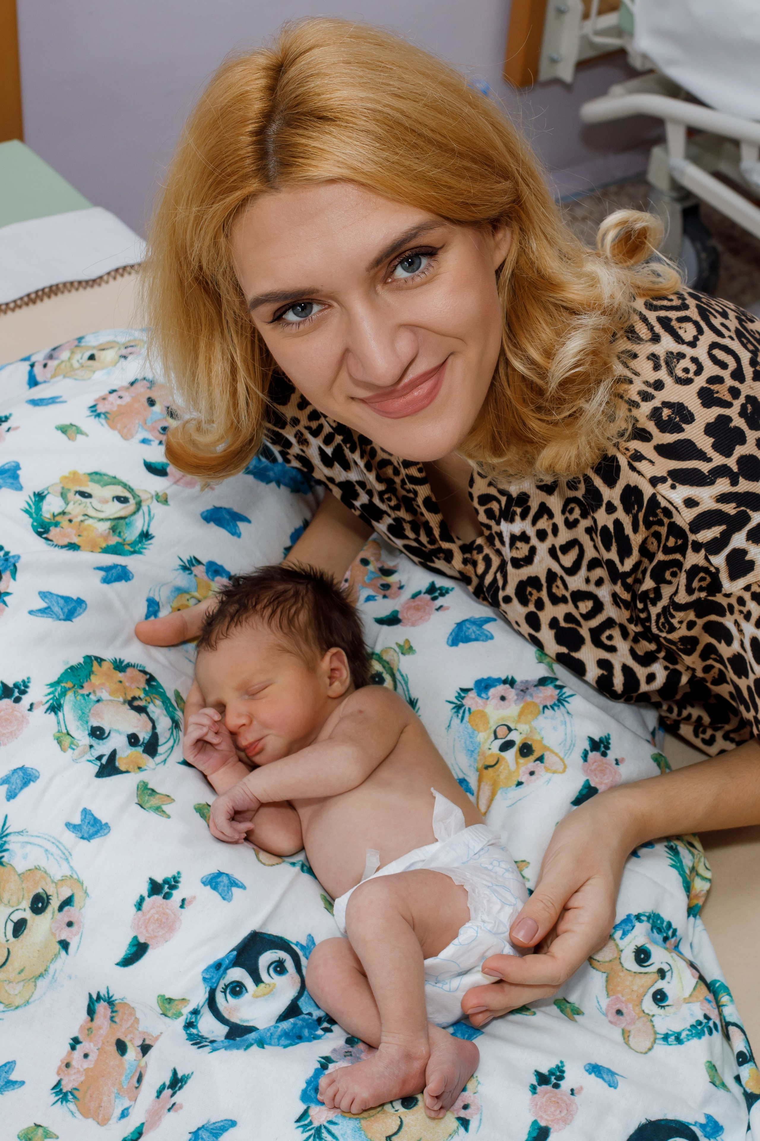 Фотосессия в палате. Фотограф новорожденных Ростов-на-Дону