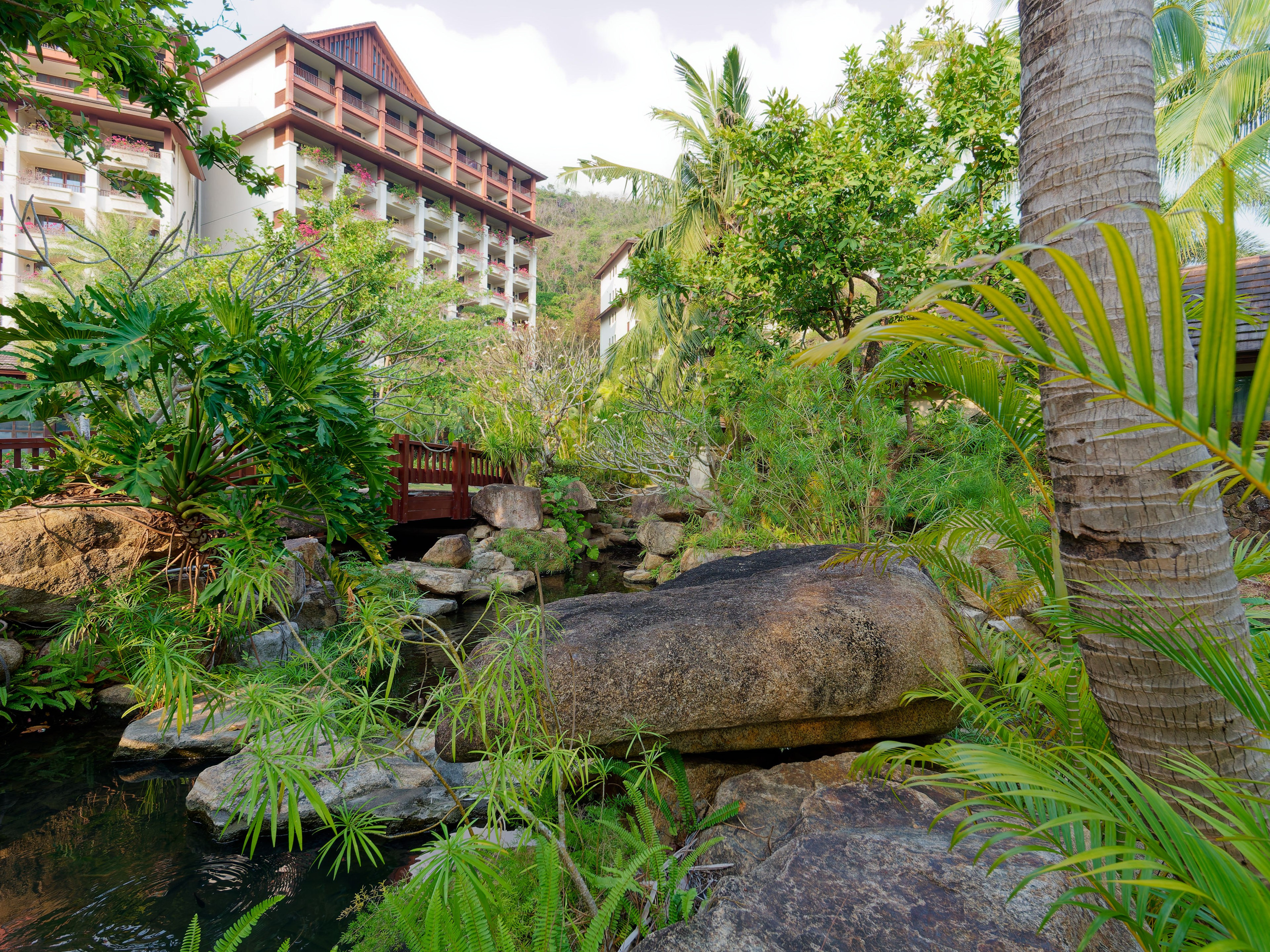 Хайнань 2026, отель «Stony Brook Villa Jianguo Resort Sanya 4*». Фотопрогулки по Миру