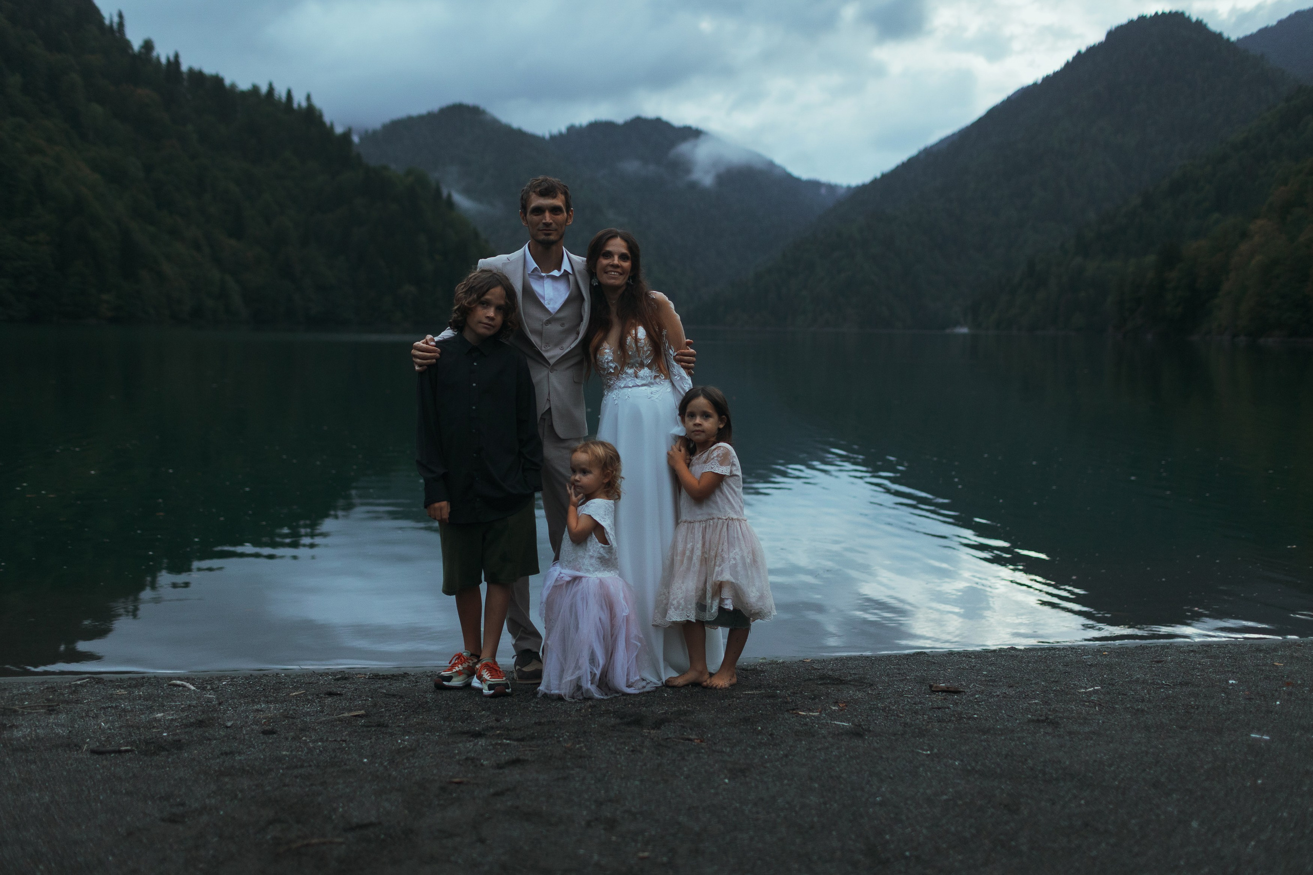 Конец сентября Озеро Рица. RetroChic Фото