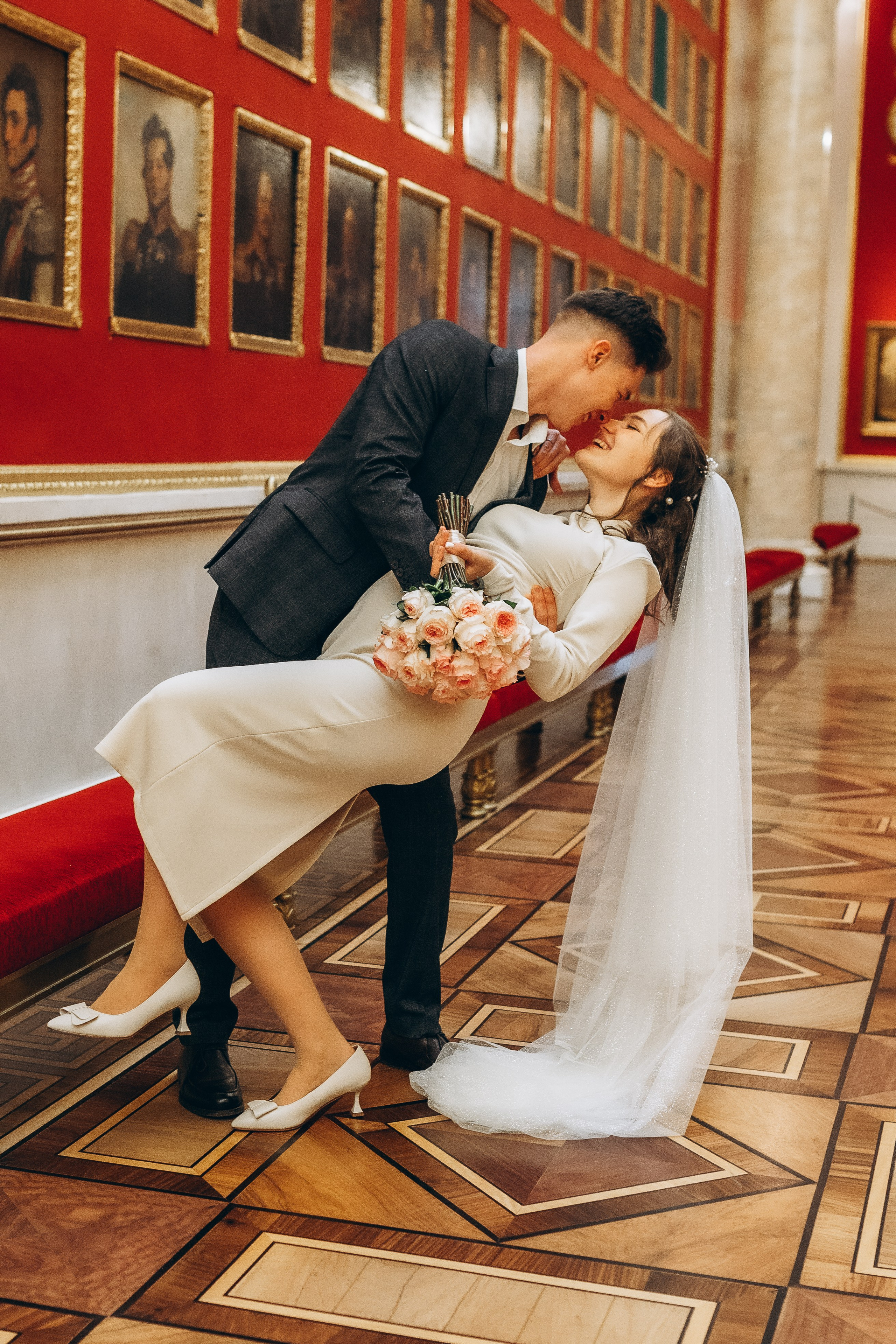 Свадебная (Эрмитаж). Фотограф ПИТЕР СПБ Надежда Баранова