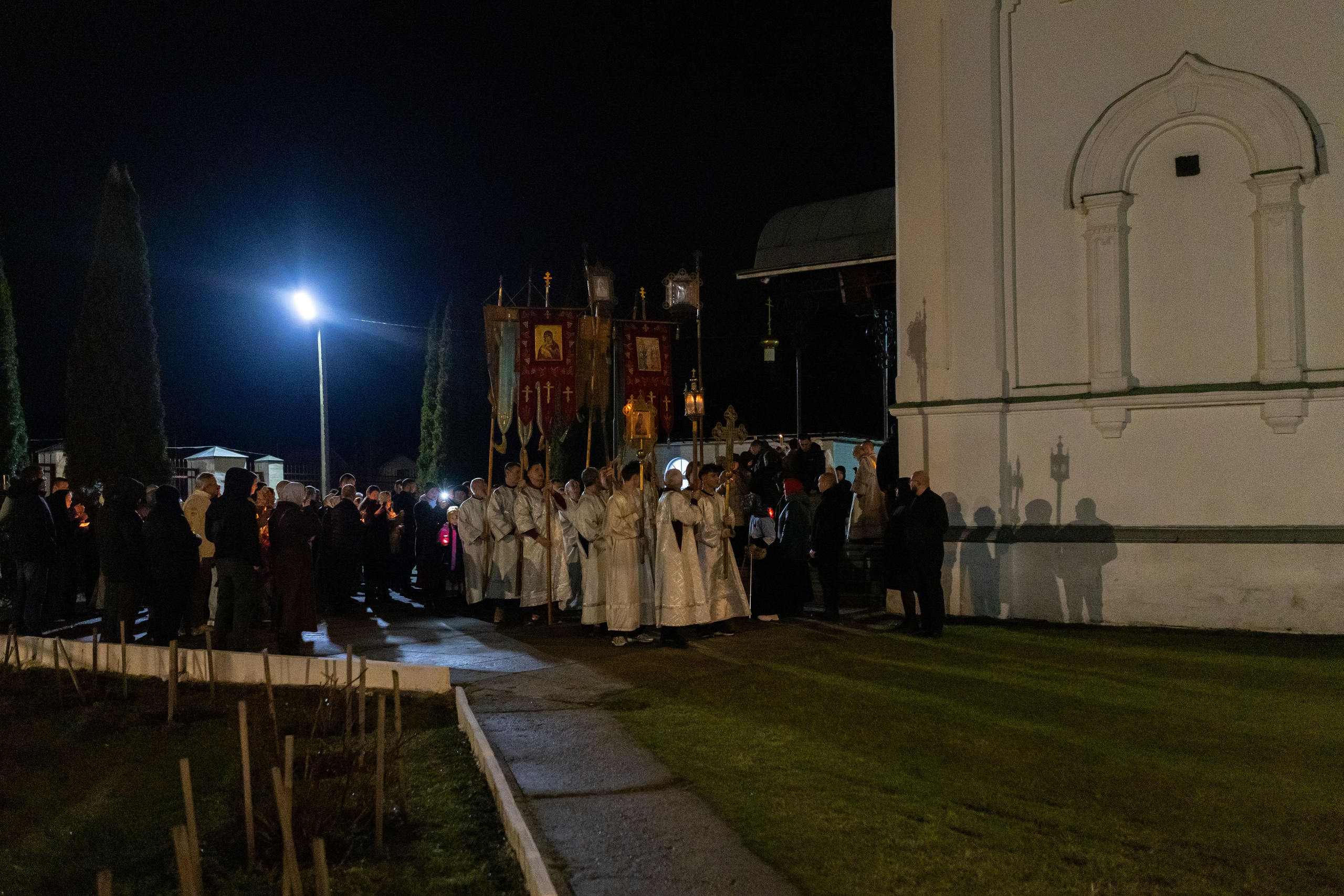 Пасха Воскресенский храм с Ашитково. Семейный и детский фотограф Анна Петракова