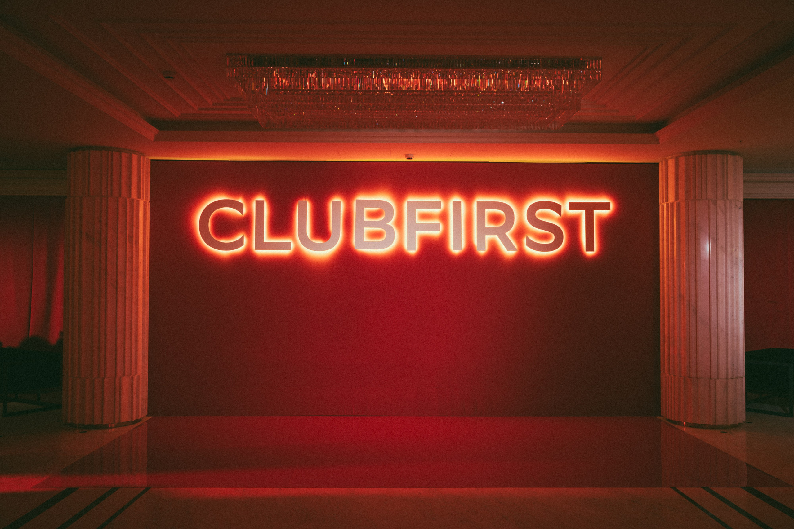 HAPPY BIRTHDAY, CLUBFIRST!. ФОТОГРАФ ВАШИХ ЛУЧШИХ СОБЫТИЙ