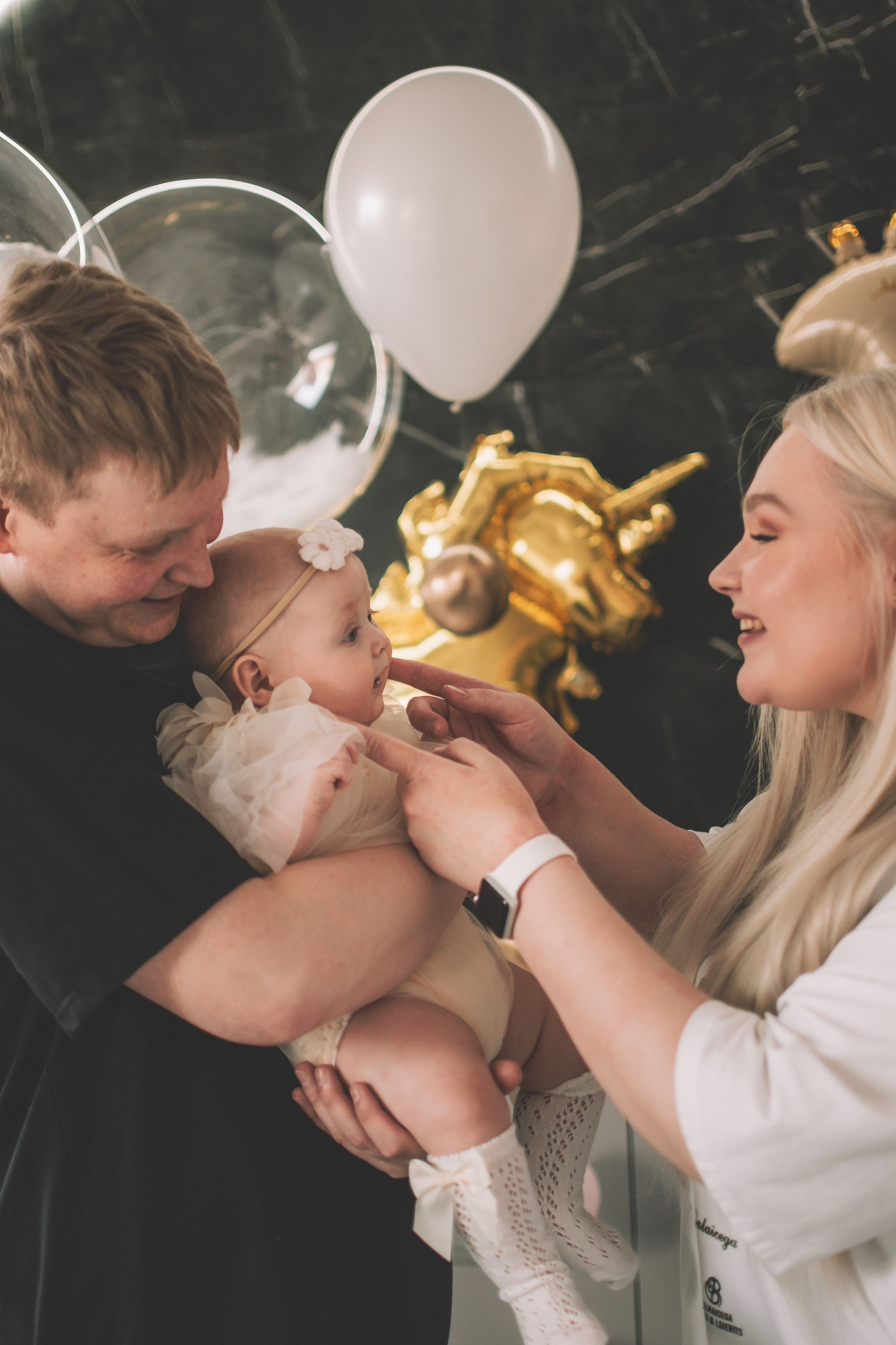 Съемка в честь полгодика. Семейный и свадебный фотограф Губкинский и Ставрополь