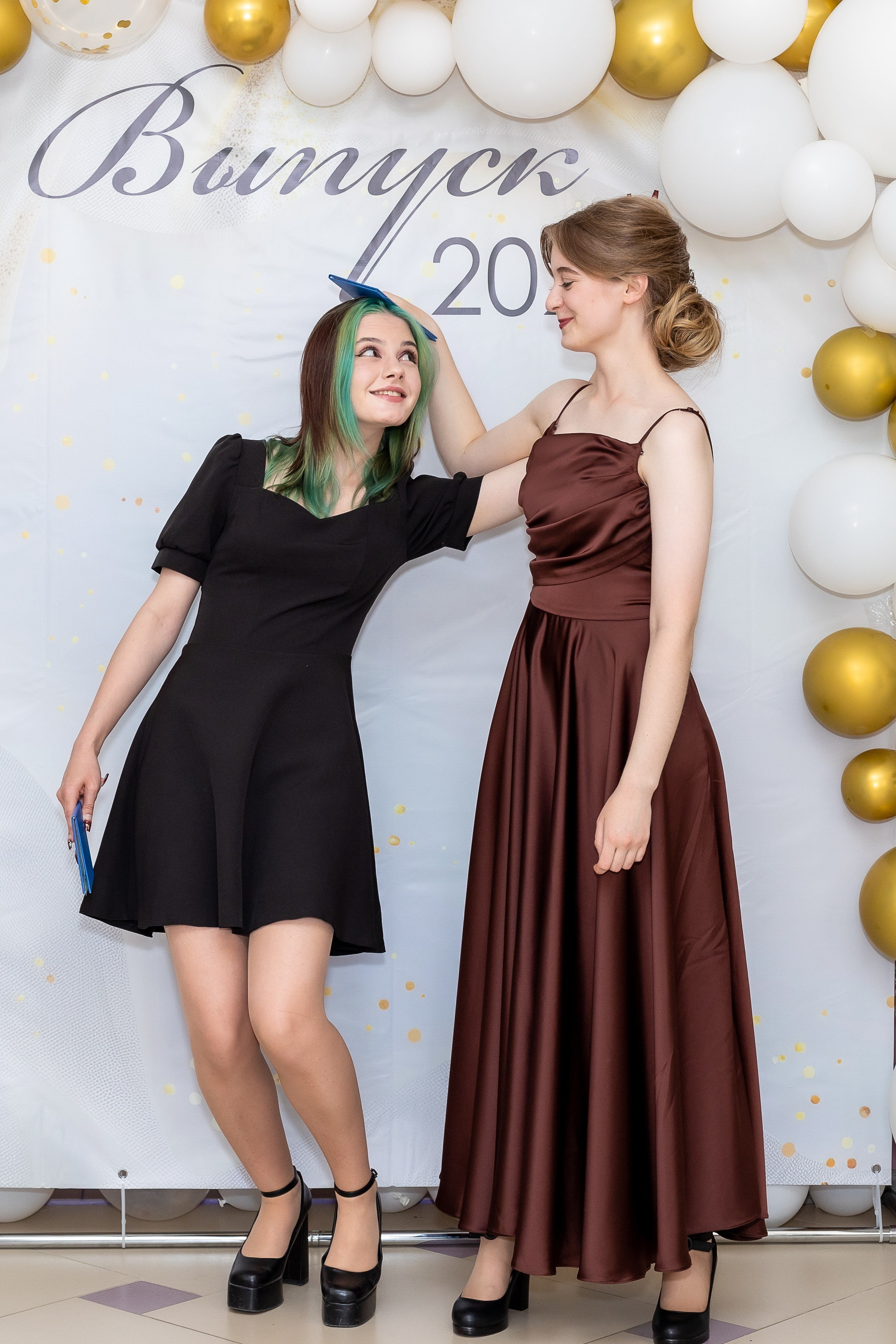 Вручение аттестата 2025. Выпускные альбомы Майкоп, Краснодар Елена Золотарева