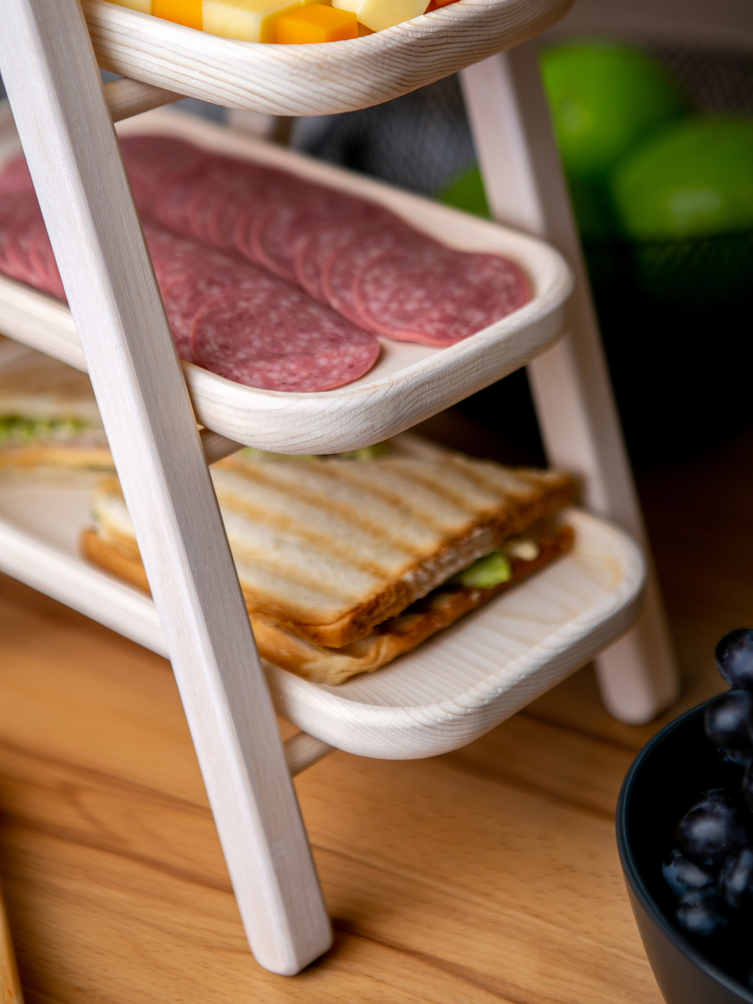 Подносы и этажерки. Контент фотограф, съемка для маркетплейсов, фуд съемка и репортажи в Новосибирске Ралия Галеева