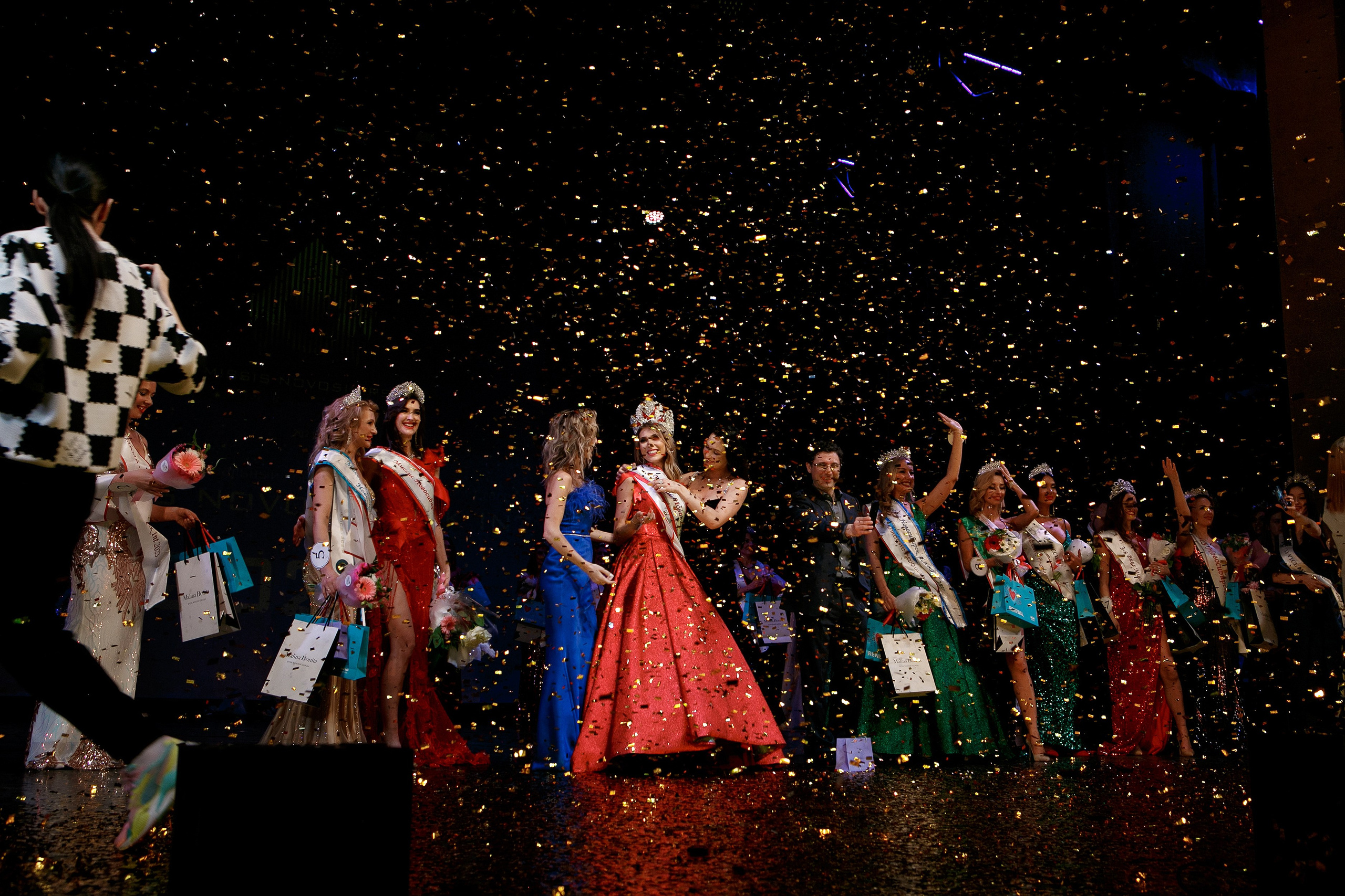 Финал Конкурса Красоты. Контент фотограф, съемка для маркетплейсов, фуд съемка и репортажи в Новосибирске Ралия Галеева