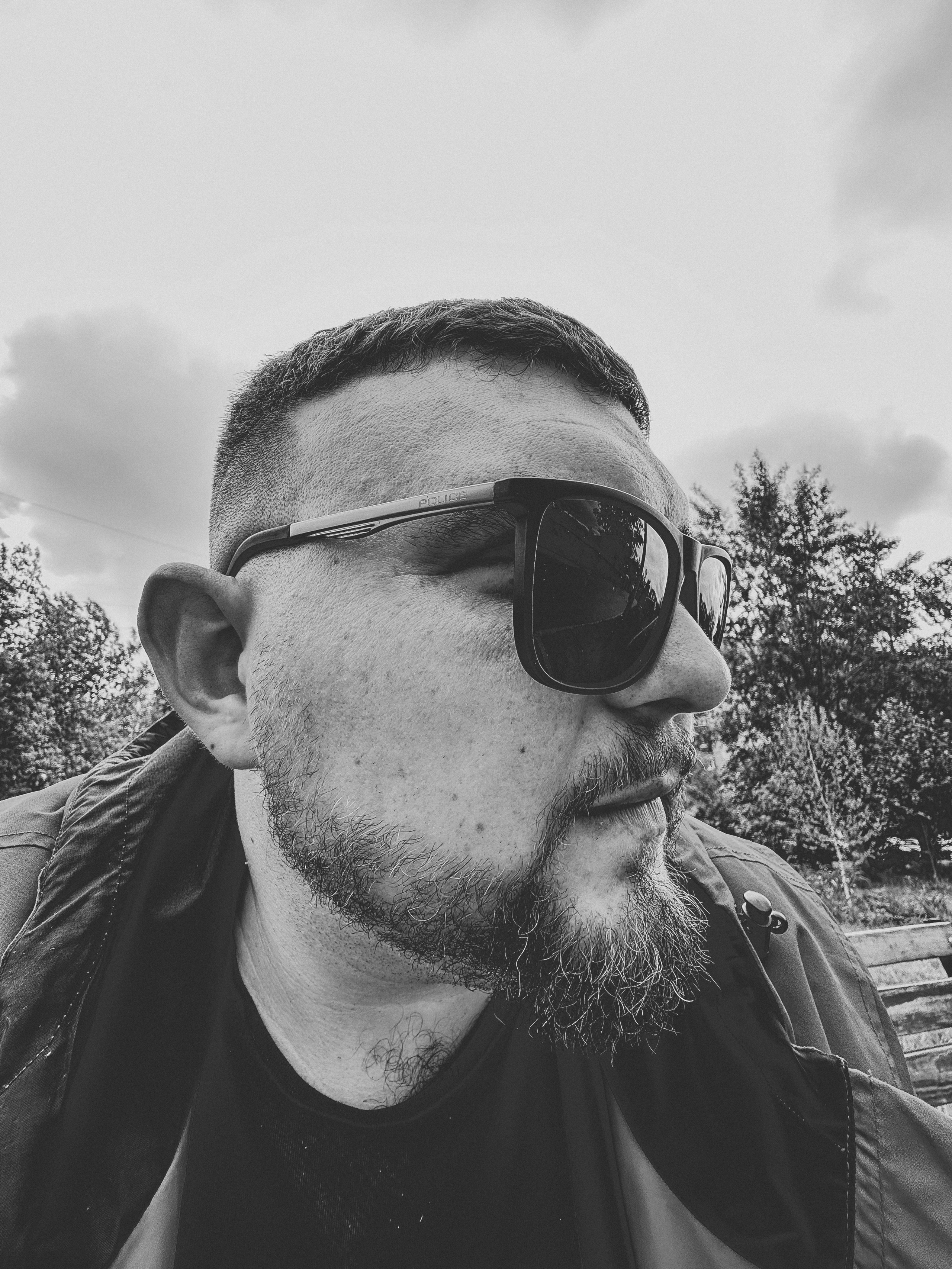 Брутальная ЧБ фотосессия Даниила. Твой фотограф и видеограф в Тюмени — Сергей Бизин