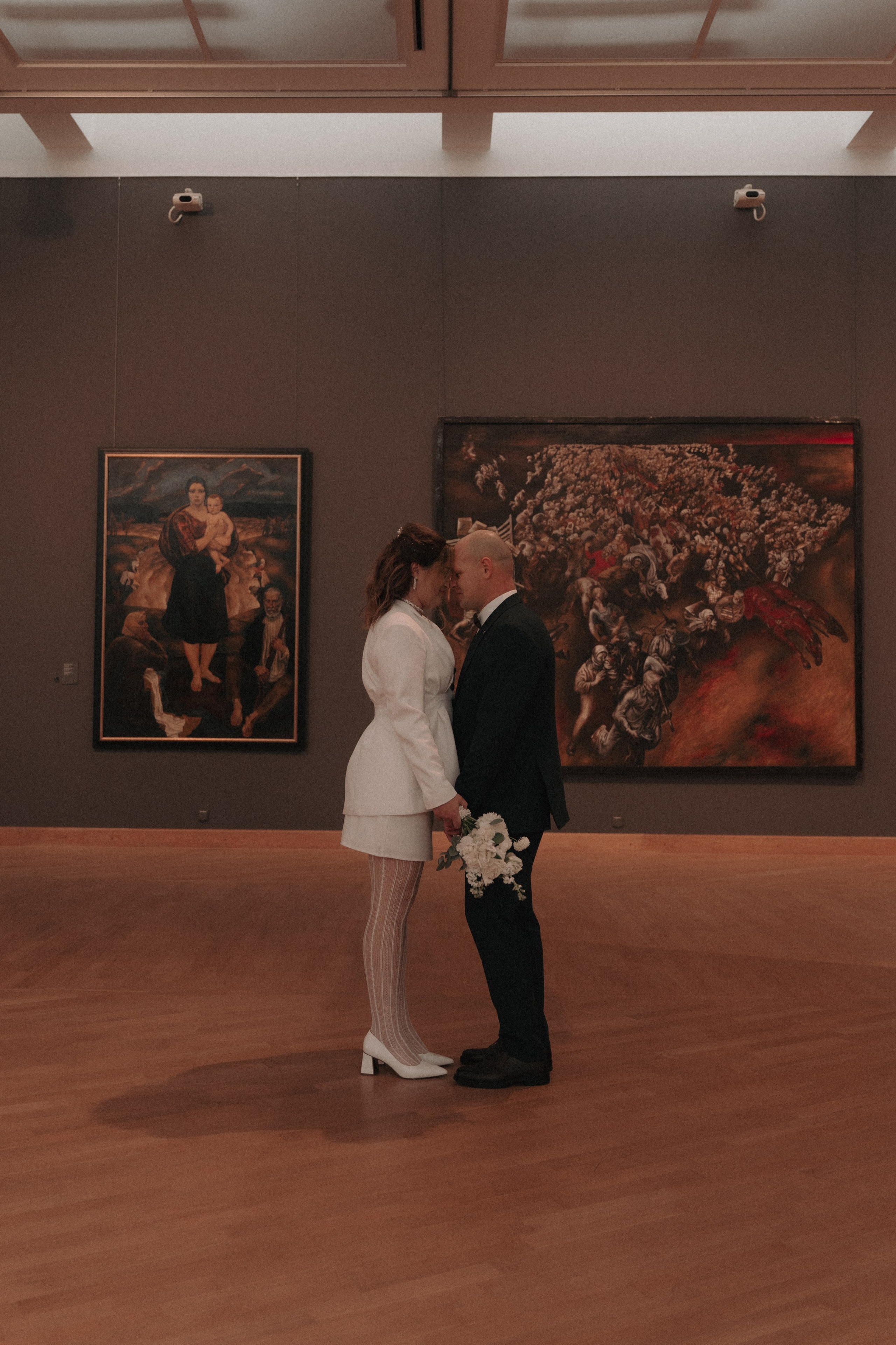 Свадебная фотосессия в музее. Ваш семейный фотограф в Минске — Вика Трегубова