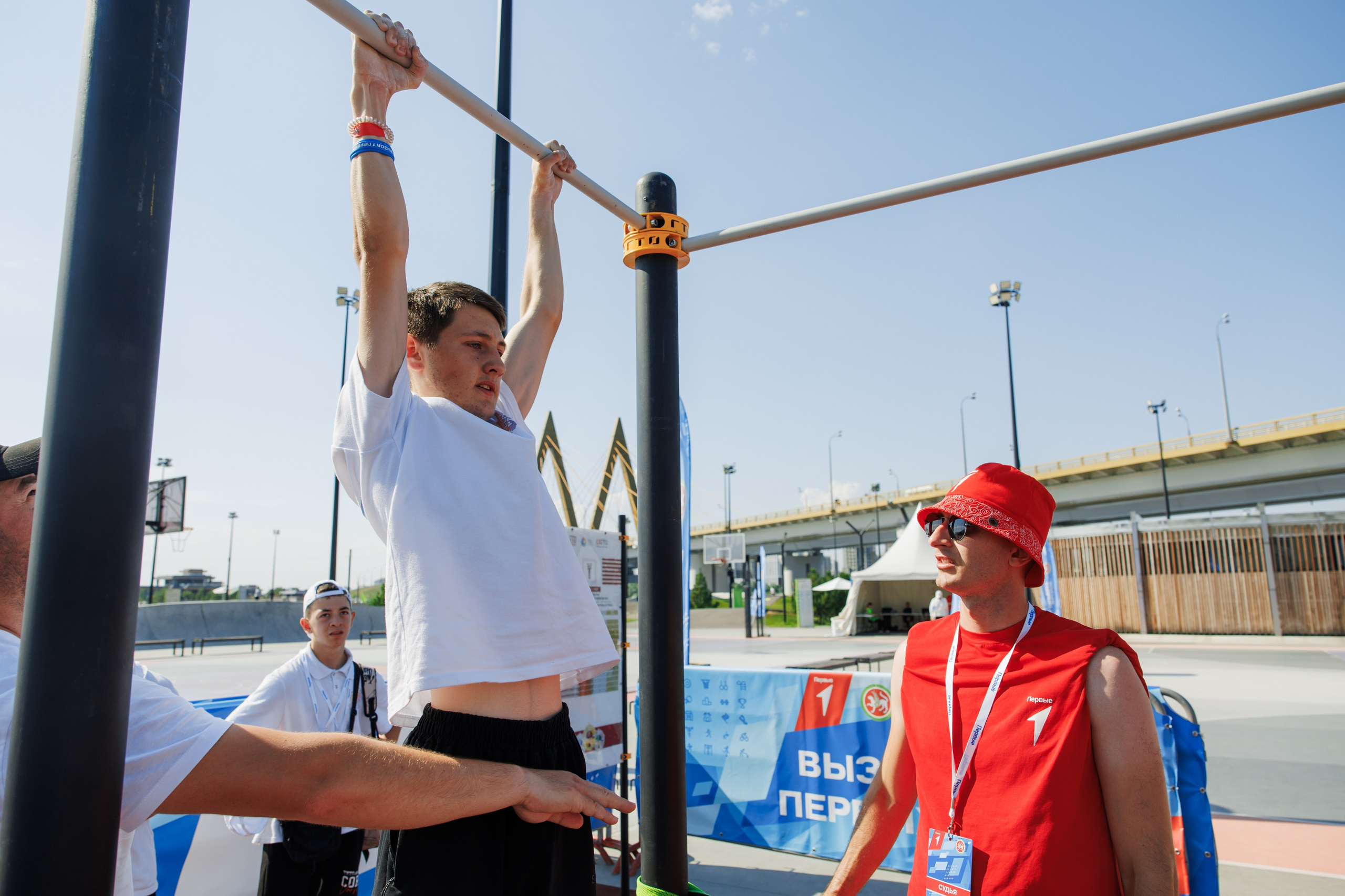 Вызов первых. Главная