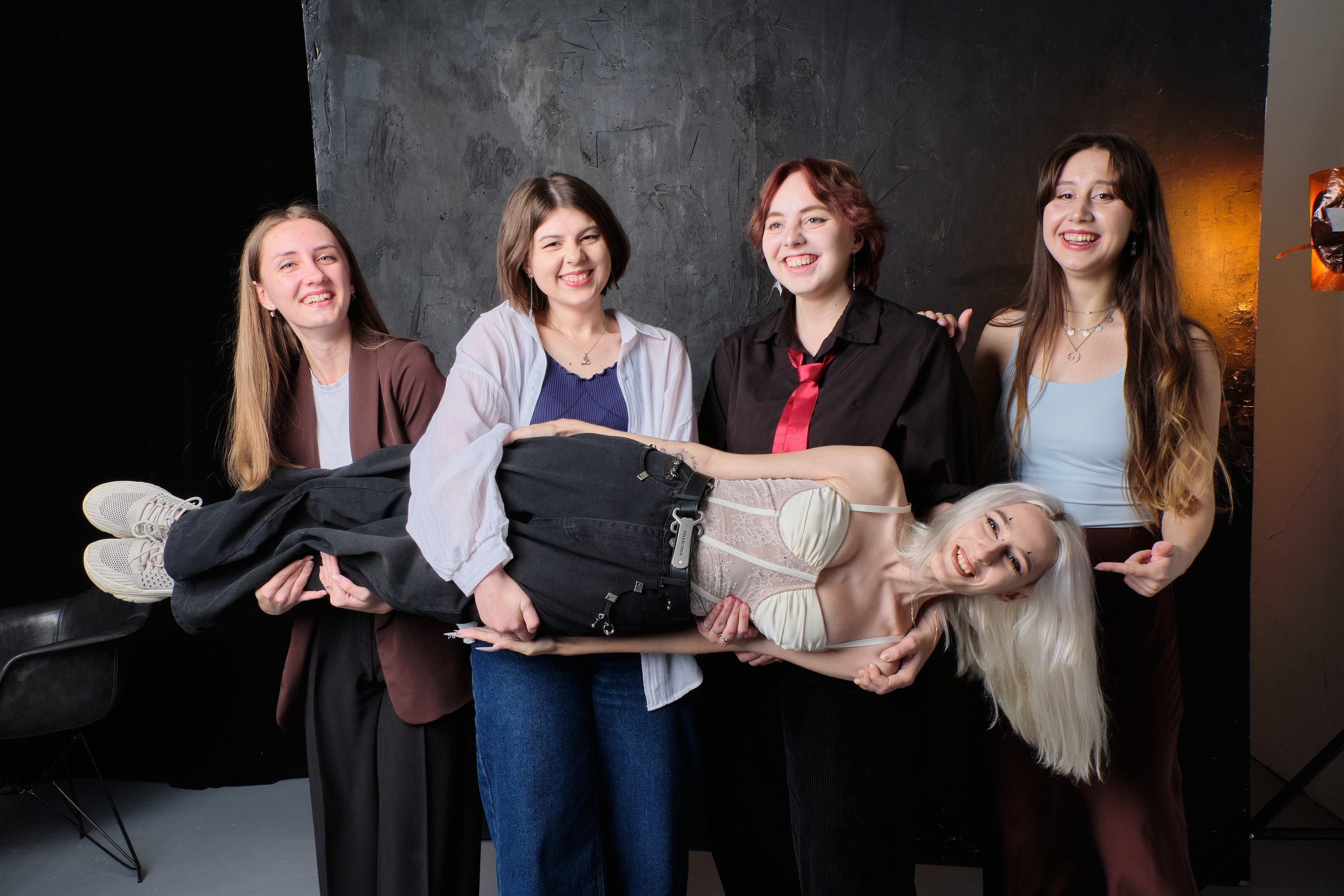 Студенты на выпускной альбом. Goncharov Tim