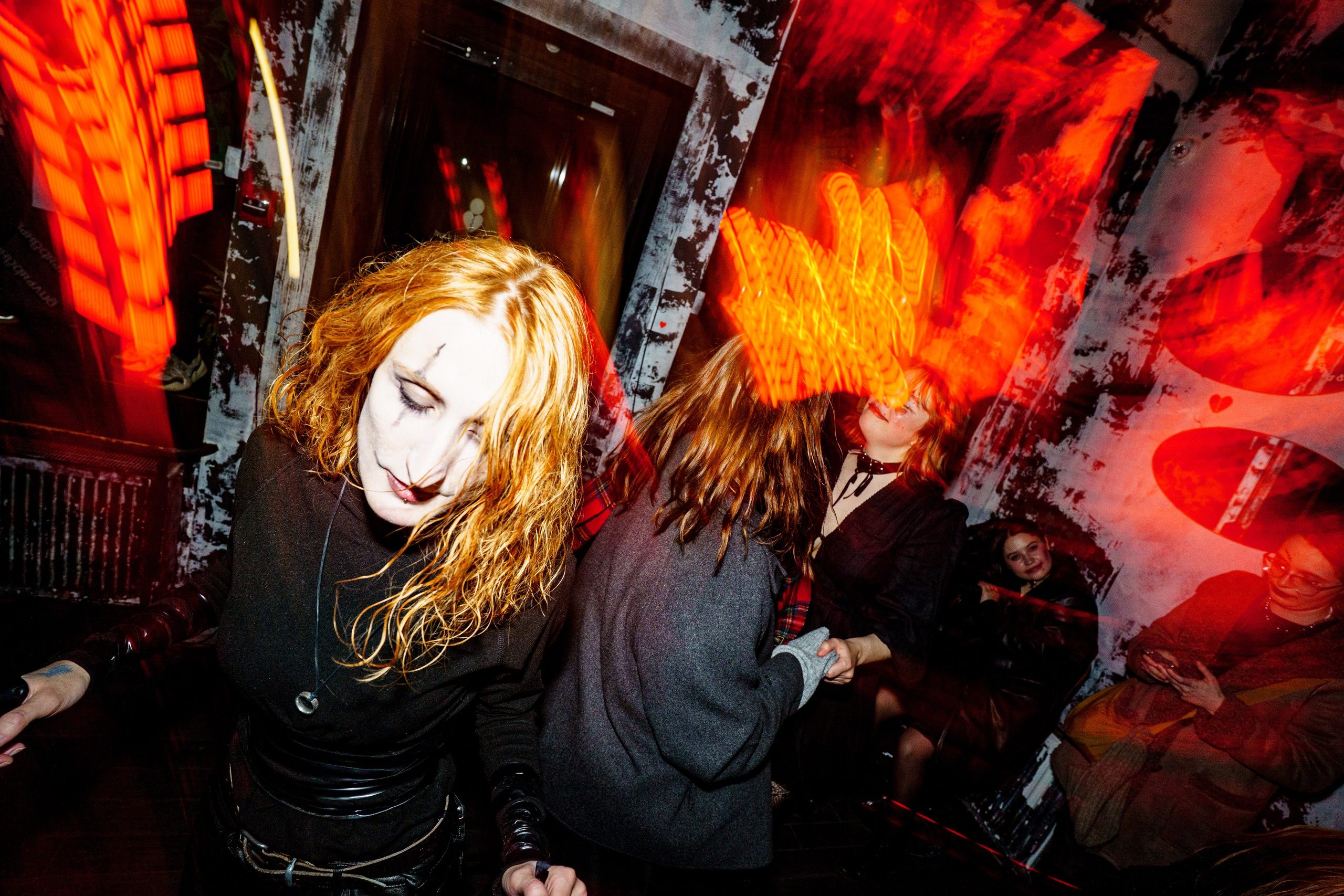 Halloween party. Бар разбитых сердец. Концертный и репортажный фотограф в Санкт-Петербурге Слава Пахомов