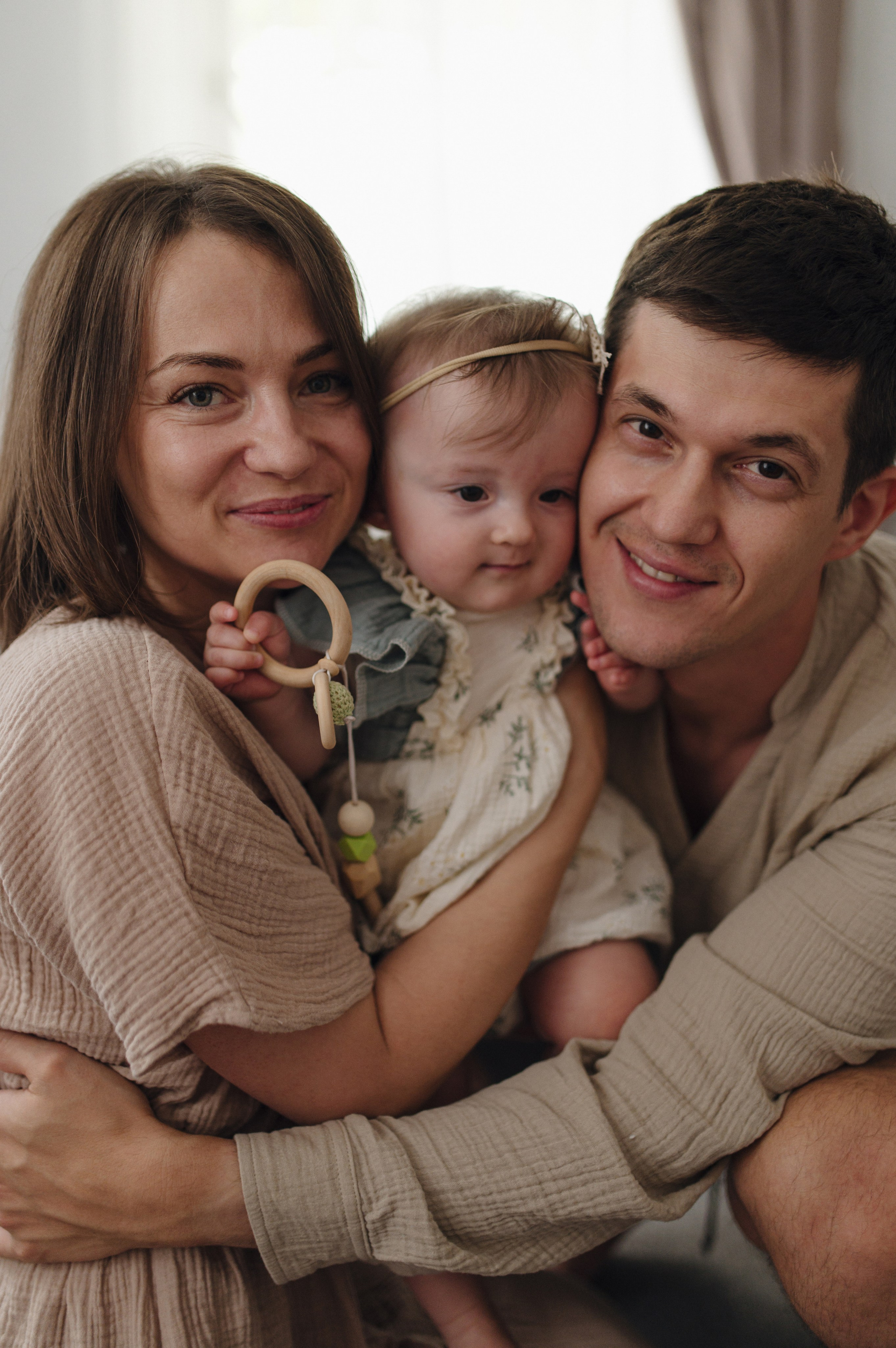 Ульяна, Яша и Лия. Домашняя история. Свадебный фотограф Москва и Санкт-Петербург. Анастасия Чудина