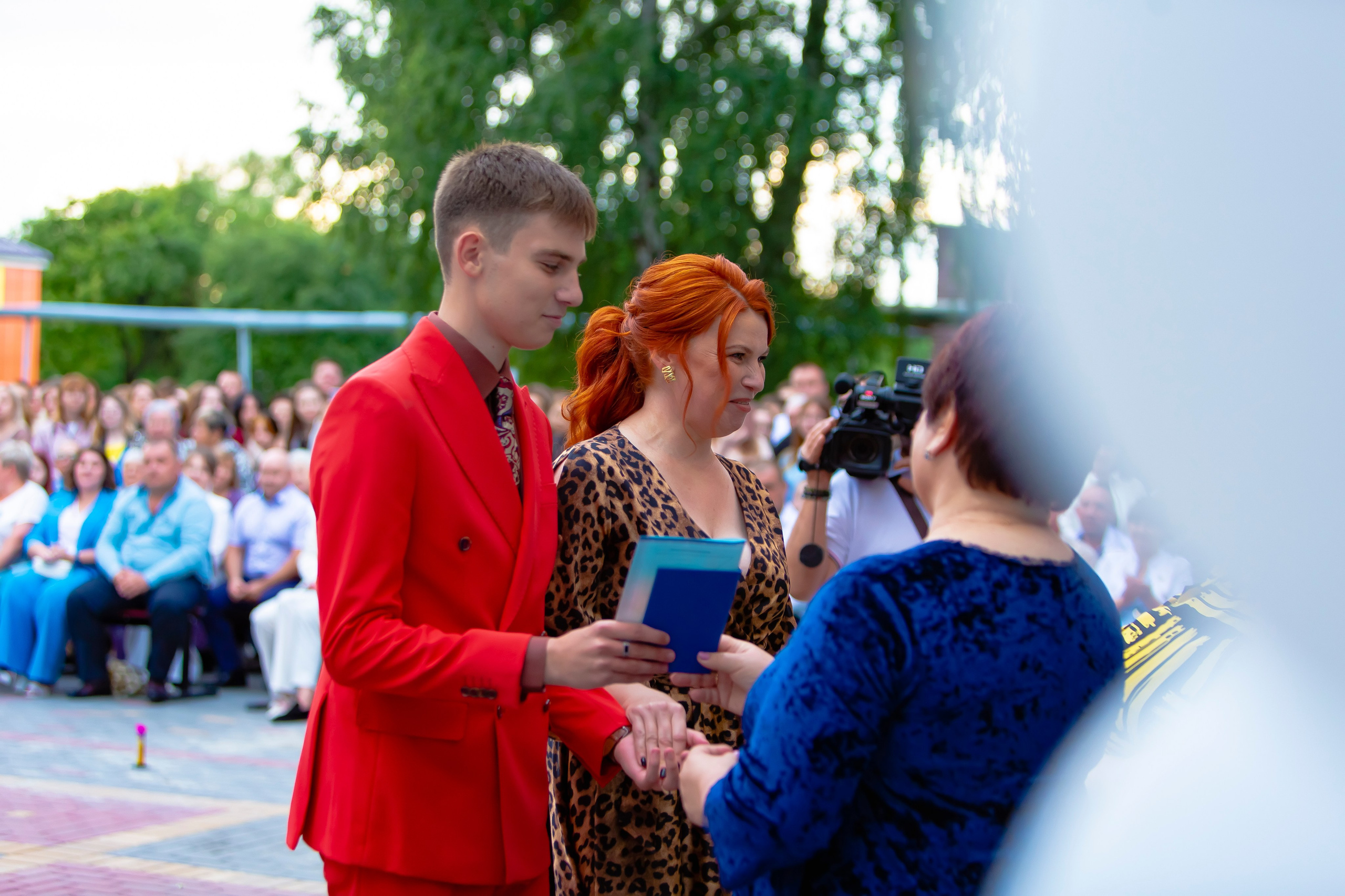 Выпускной вечер. Профессиональная съёмка и монтаж фото&видео в Курске и области