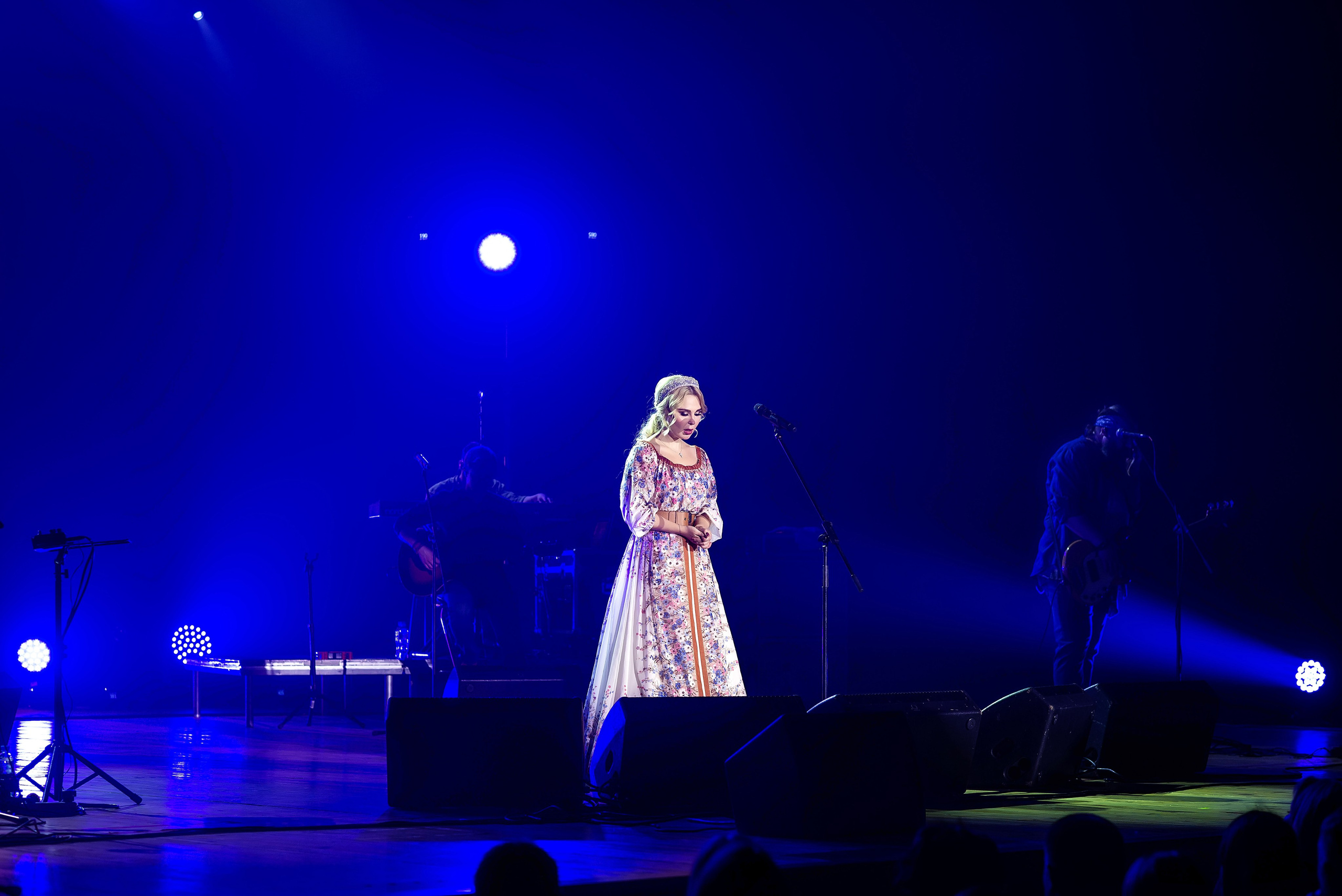 Концерт Пелагеи. Школьный, фэшн фотограф в Тюмени и в России Ирина Королева