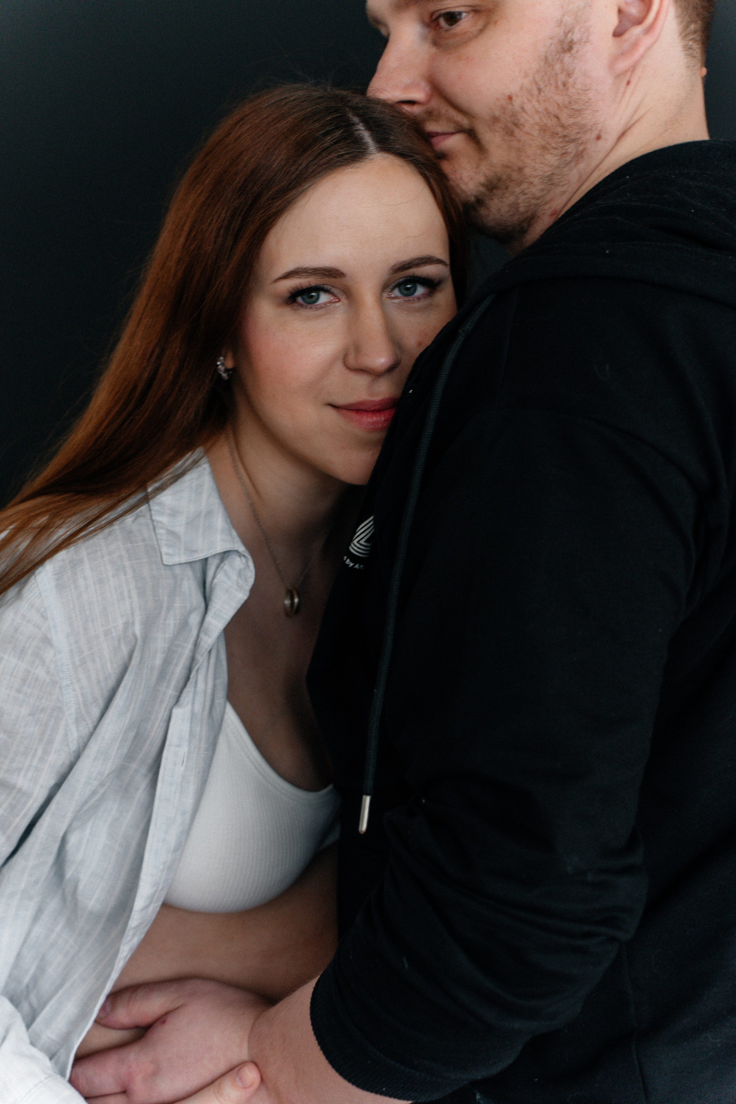 Нежность ожидания: фотосессия беременной девушки. Ваш семейный фотограф в Минске — Вика Трегубова