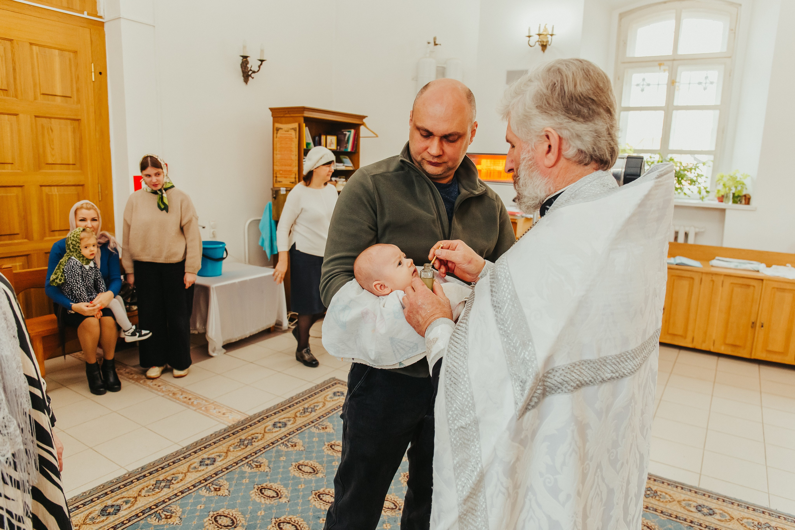 Фотосъемка крещения ребенка. Фотограф новорожденных и детский в Сергиевом Посаде Кругликова Юлия