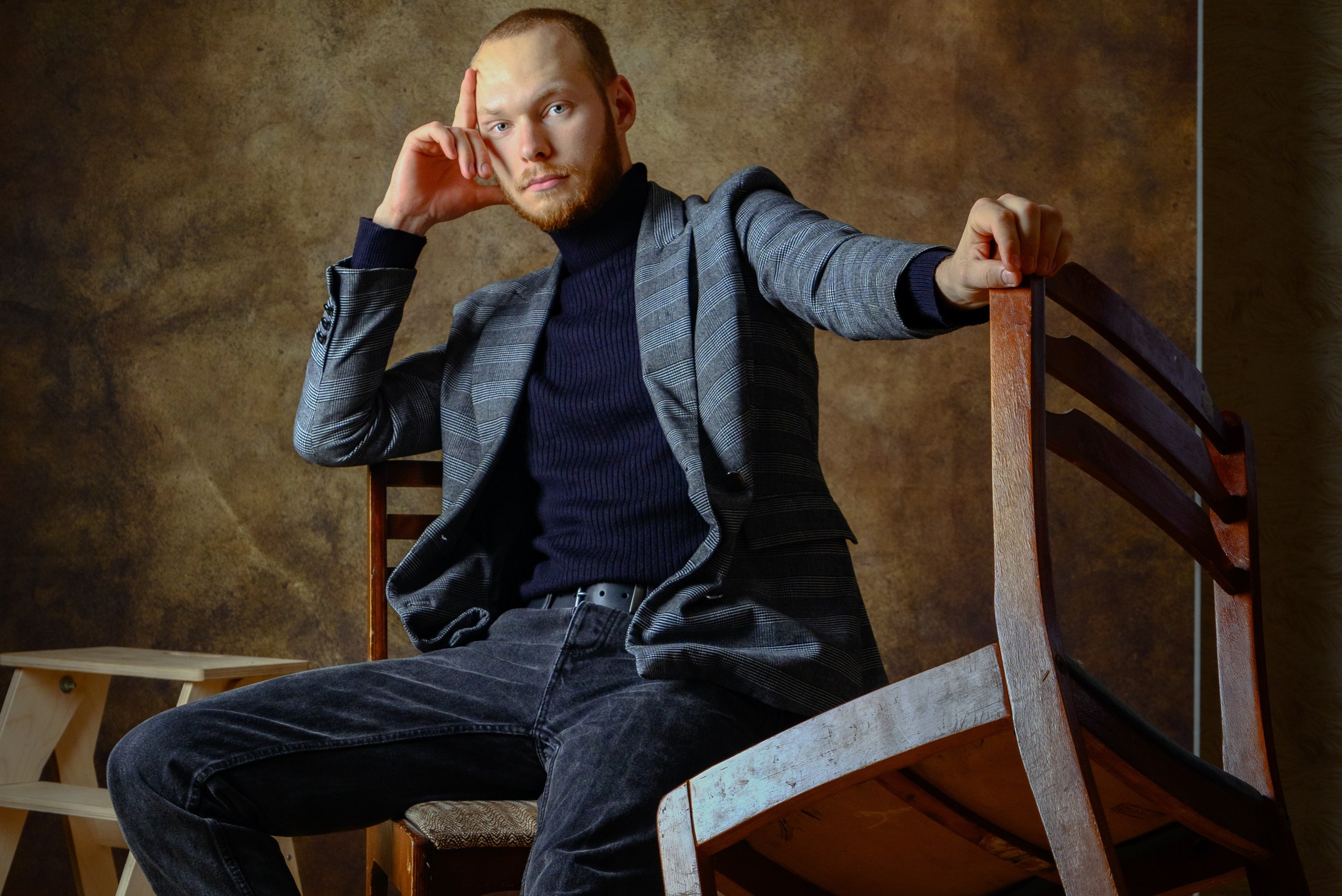 Фотосессия мужского портрета в студии Мужской портрет. Портретный фотограф Александр Журов в Кинеле, Самаре и Самарской области