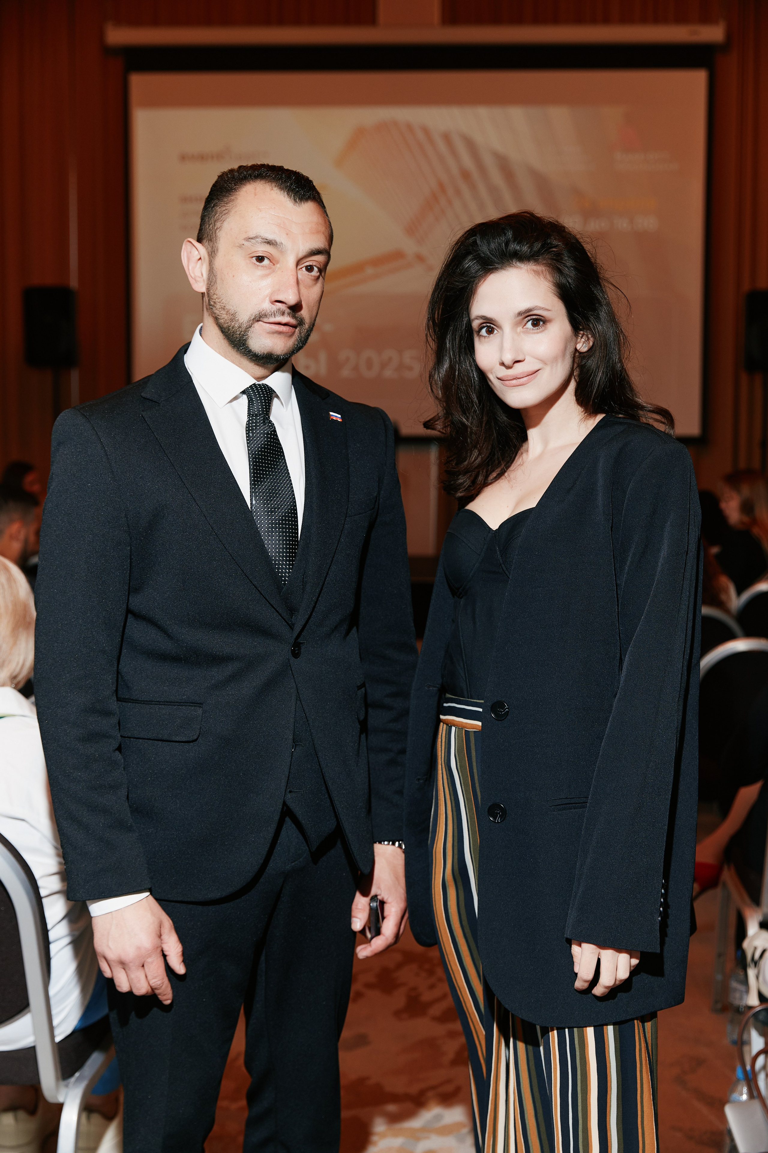 Форум Бизнес-тренды 2025 в Marriott Hotel 28.04. Свадебный репортажный фотограф краснодар максим дремов дрёмов фотосессия студия цена