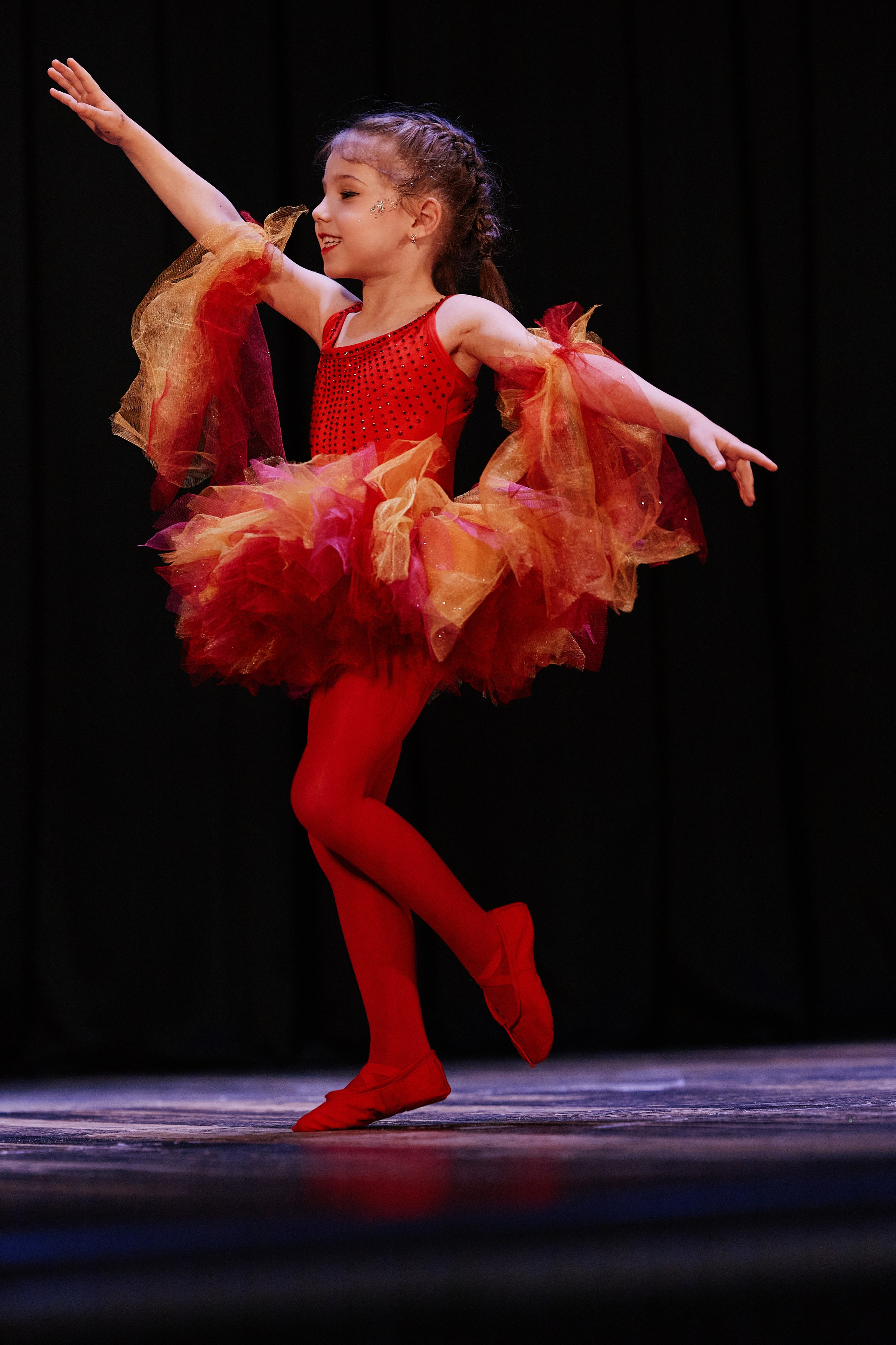 Концерт танцевальной студии Фиеста 08.06. Свадебный репортажный фотограф краснодар максим дремов дрёмов фотосессия студия цена