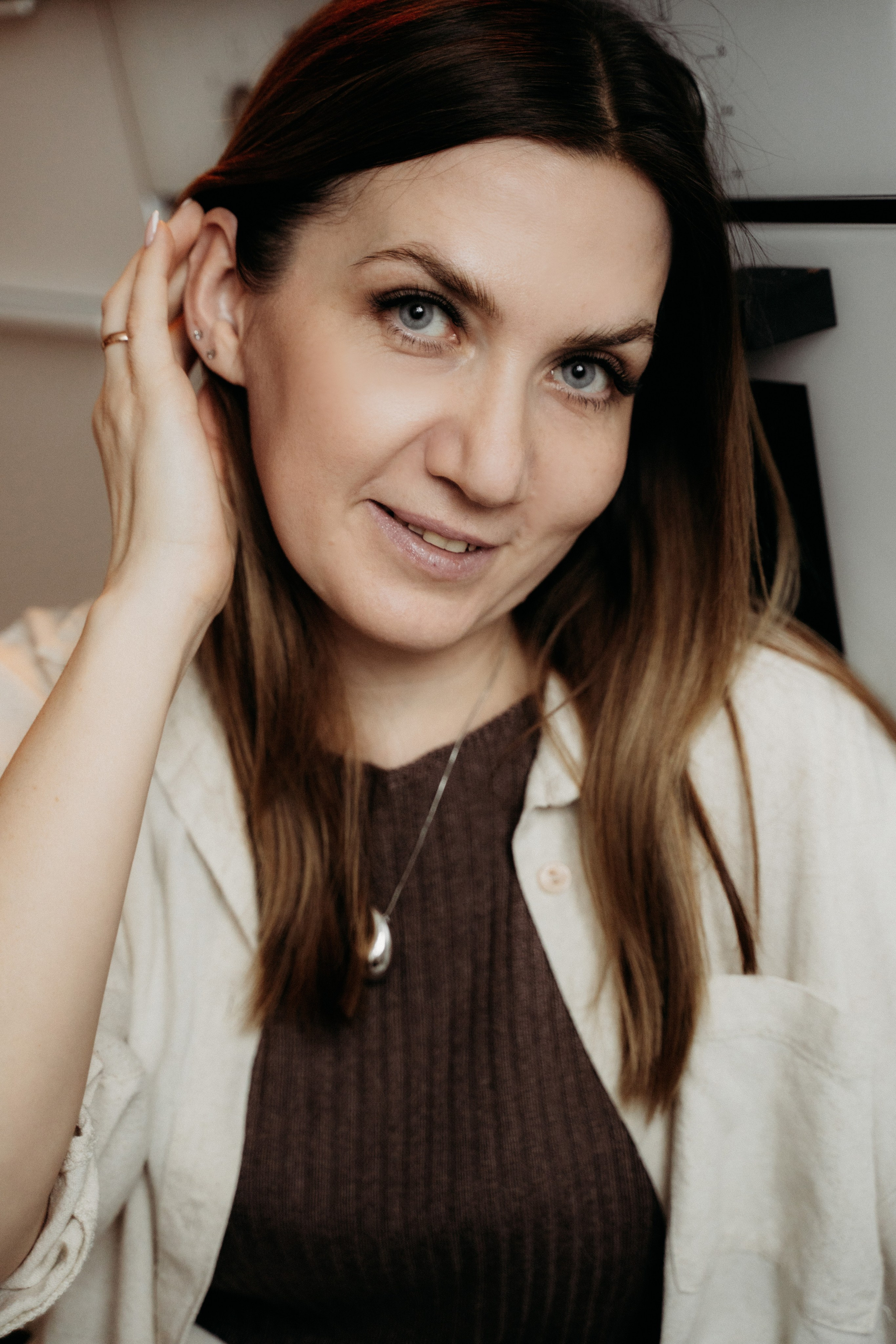 Семья на кухне