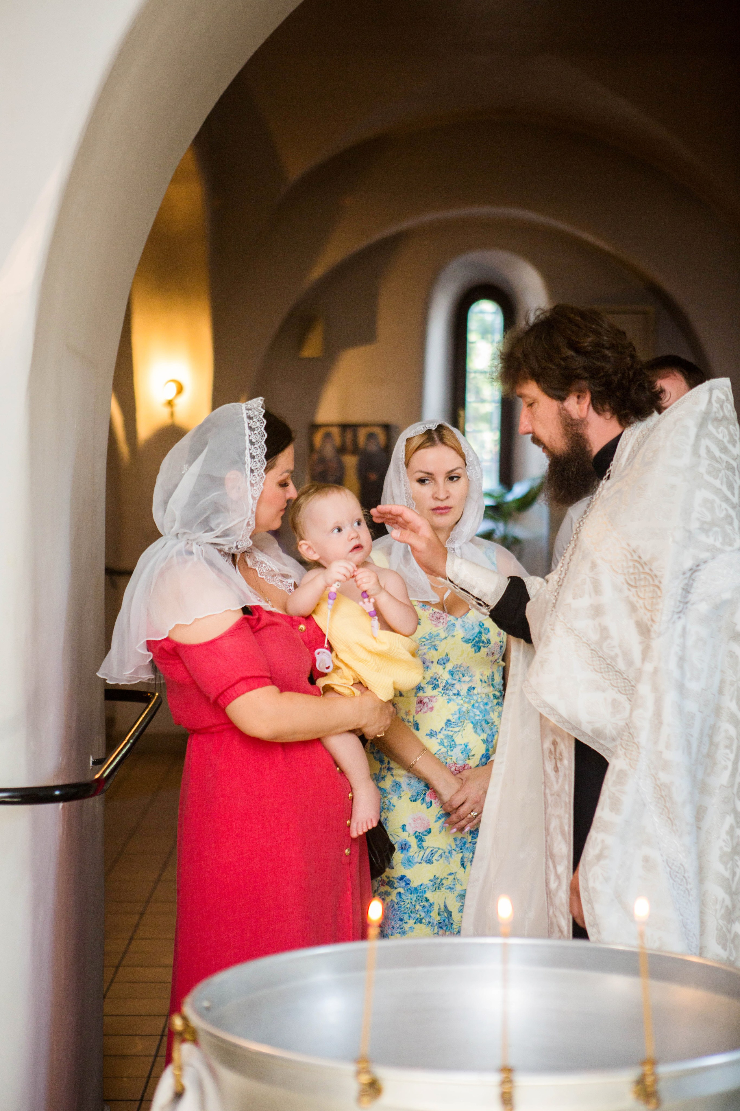 Крещение Феоны. Храм Воскресения Христова (Памирская). Свадебный семейный и детский фотограф в Краснодаре Карина Федоровская