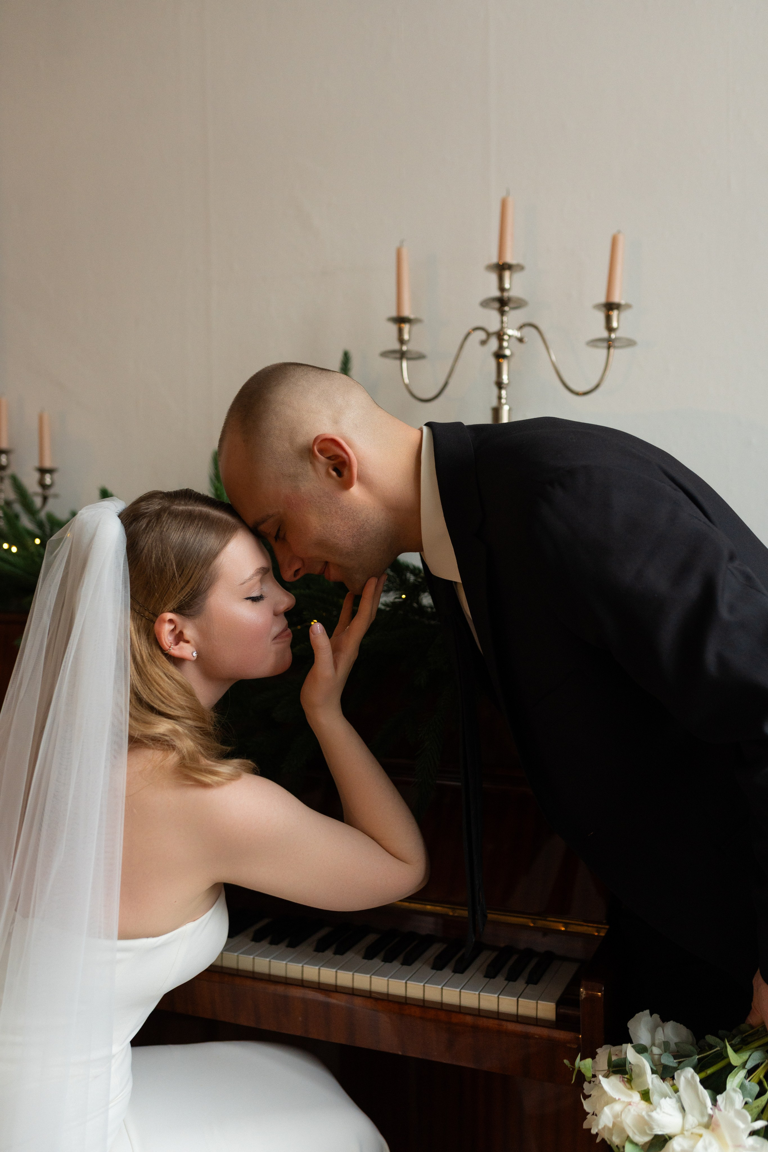 Мария и Алексей, студия 1884. Свадебный фотограф в Москве Анна Полушина